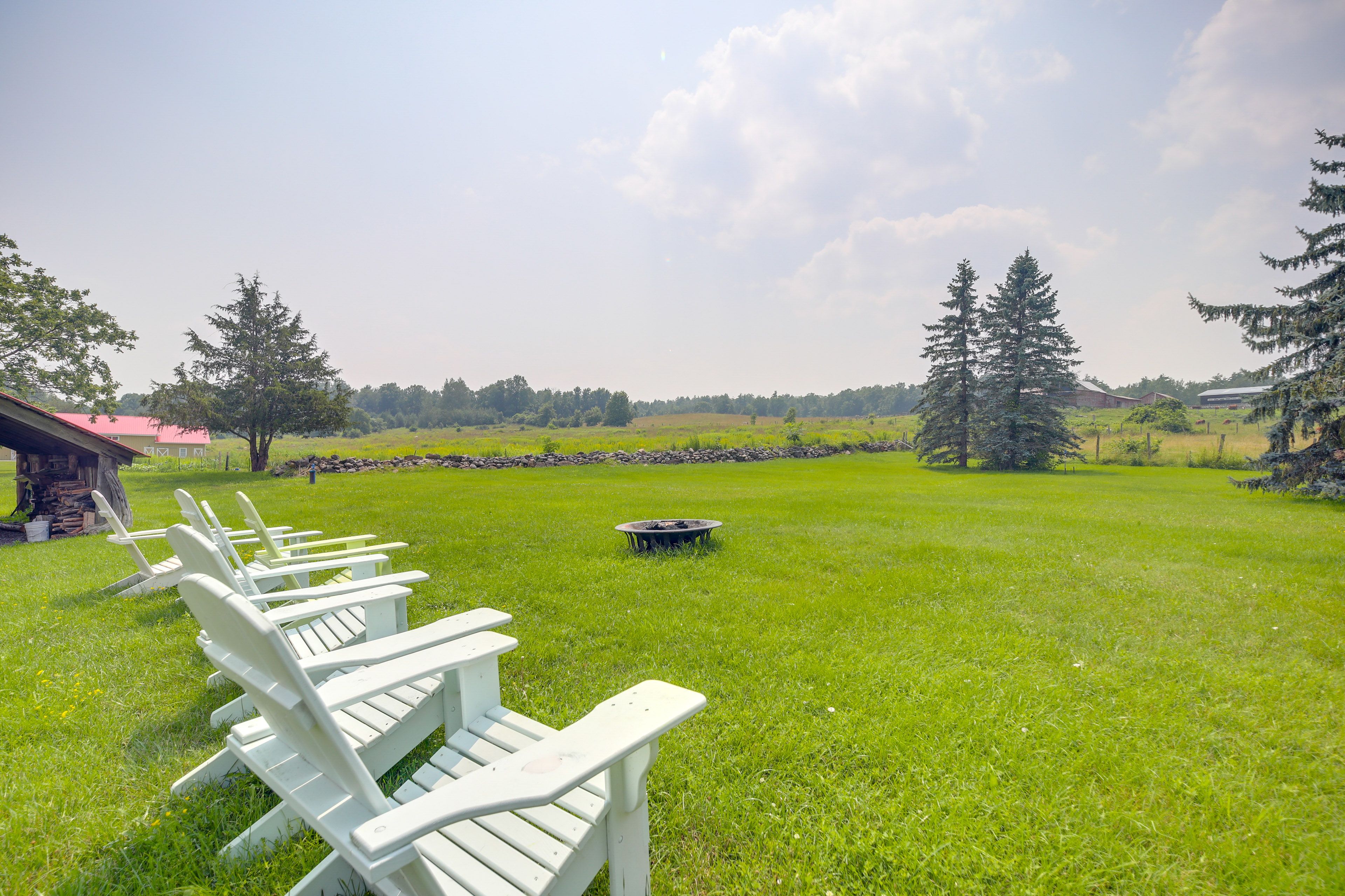 Shared Backyard | Shared Fire Pit | Pet Friendly w/ Fee