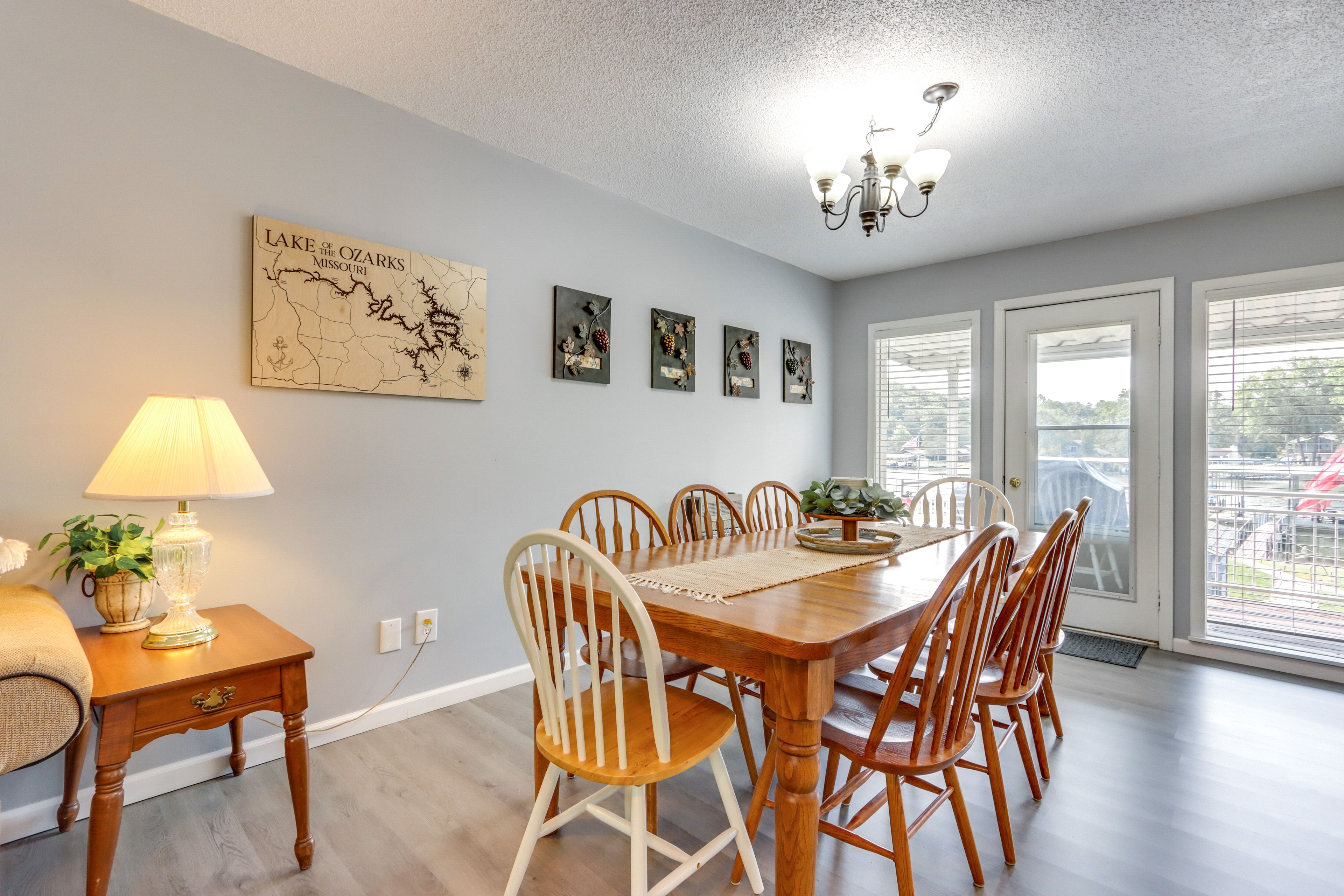 Dining Area | Dishware/Flatware | High Chair