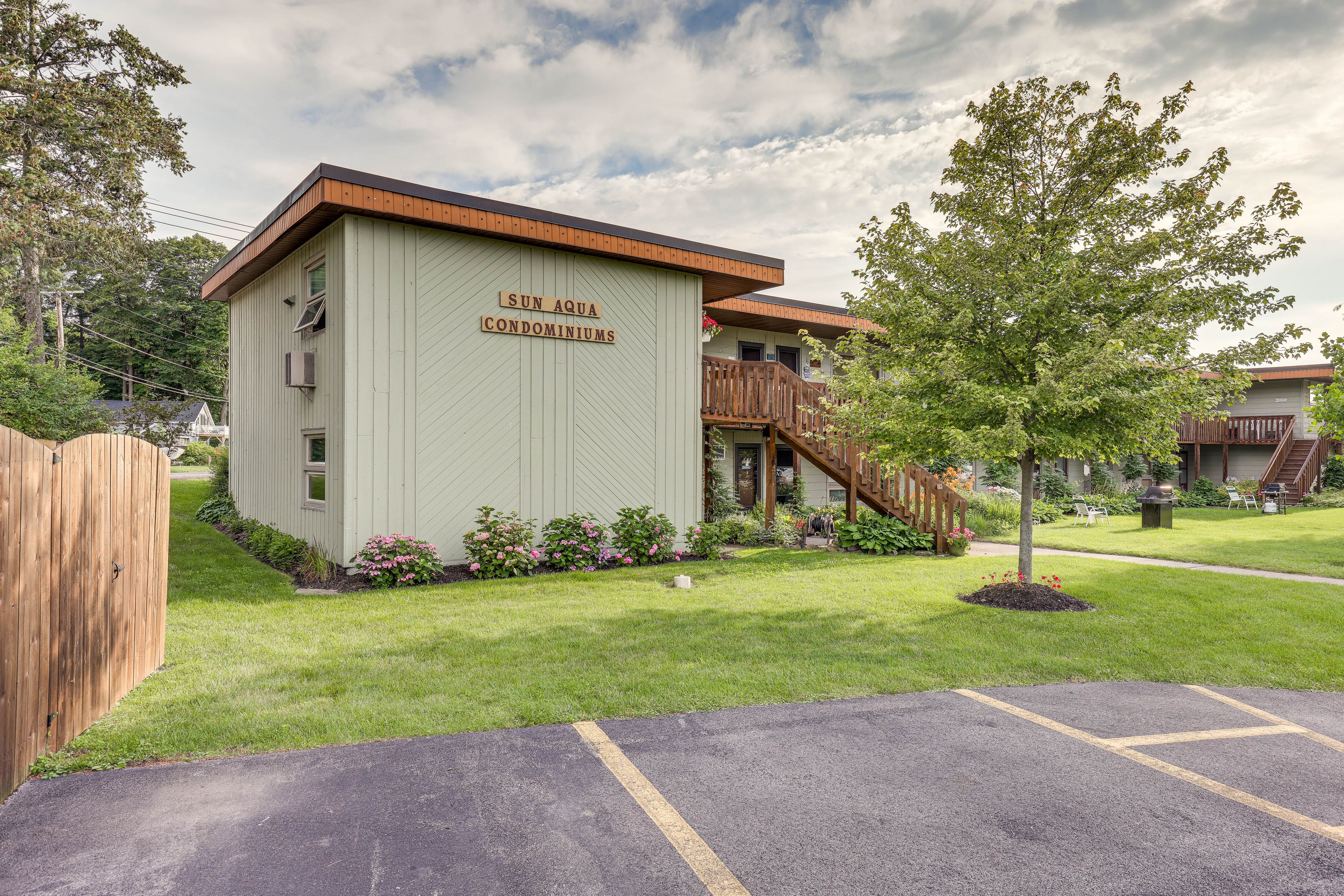 Parking | Reserved Space (1 Vehicle) | Guest Parking (4 Vehicles)