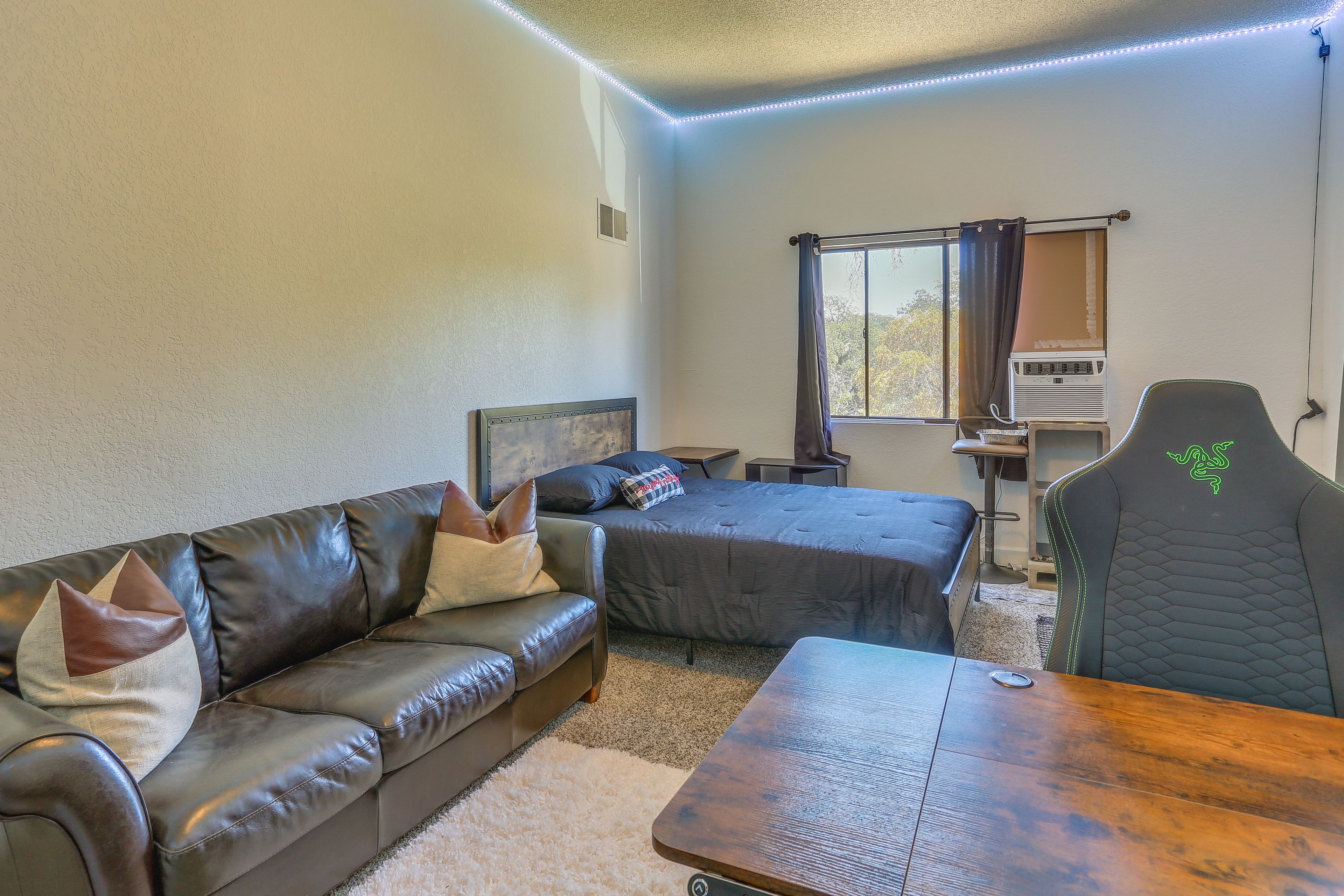 Bedroom 4 | Queen Bed | Smart TV | Laptop Workspace | 2nd Floor
