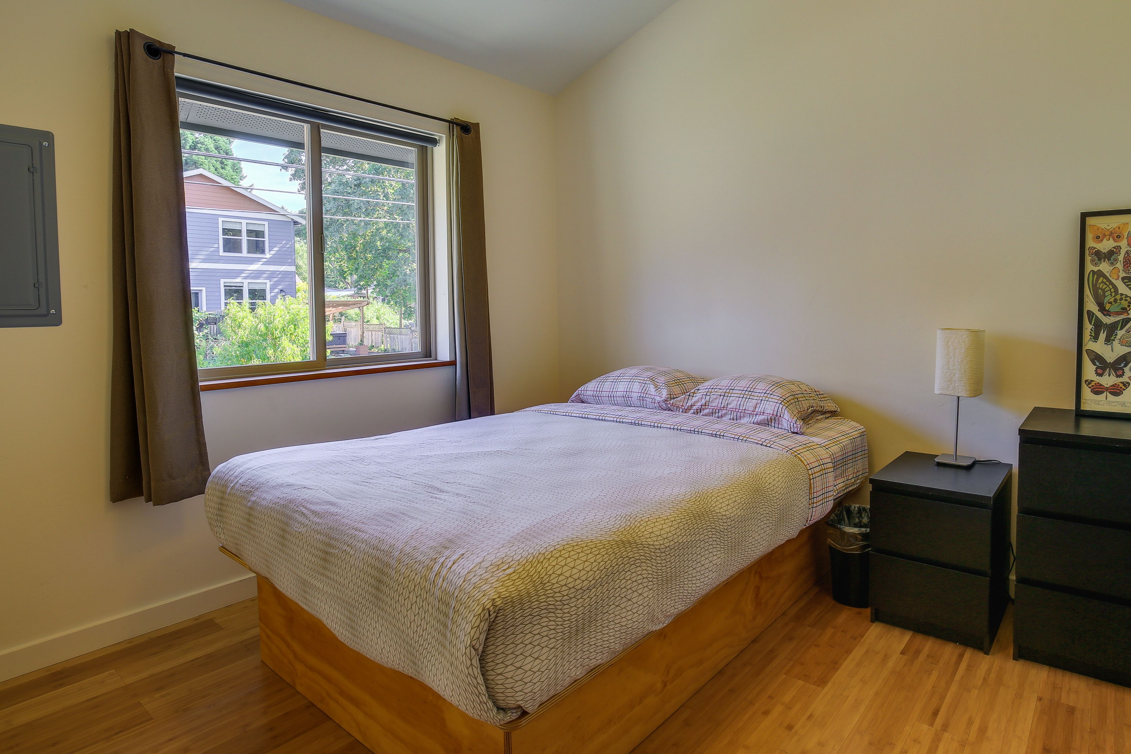 Bedroom 2 | Queen Bed