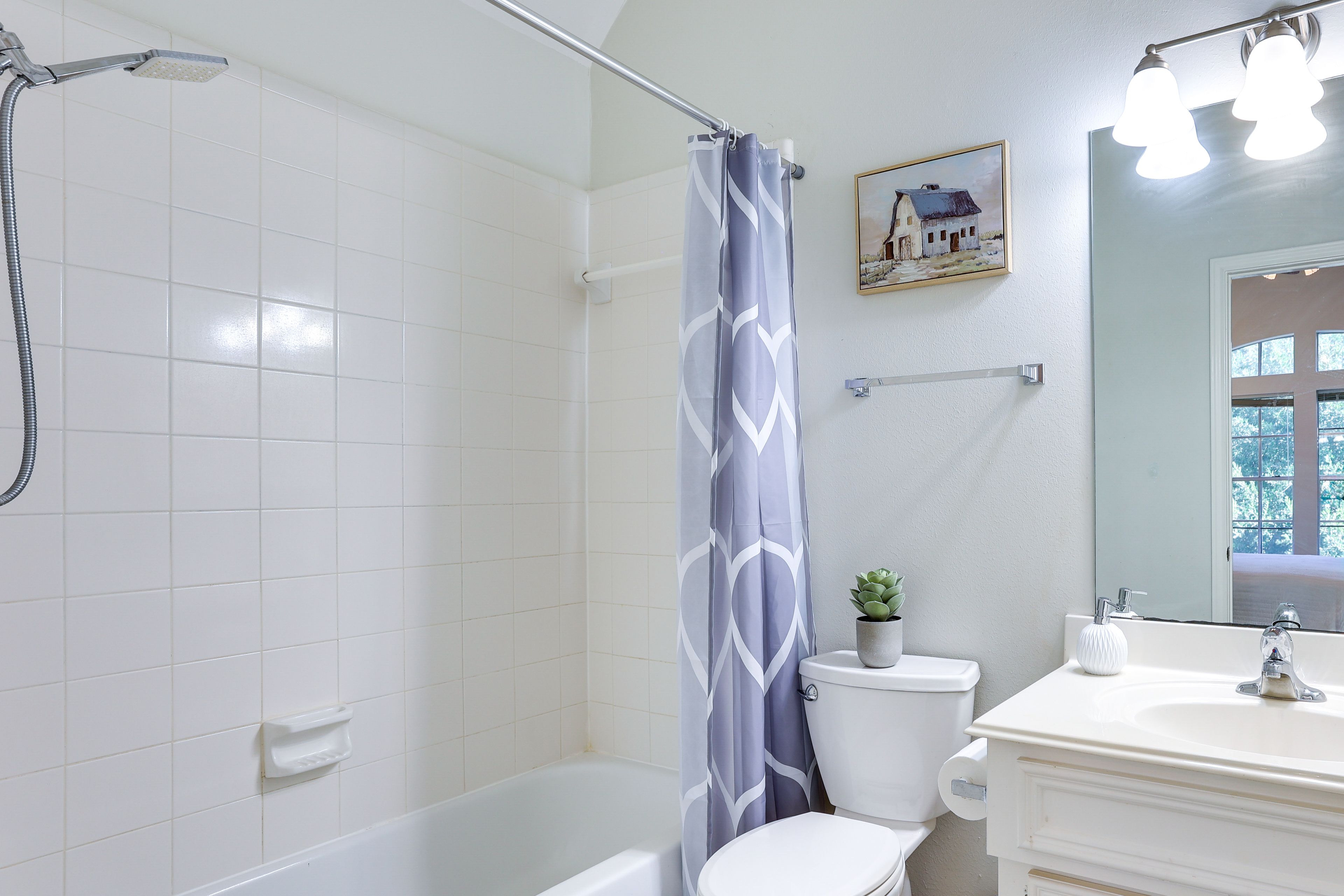 Bathroom | Complimentary Toiletries