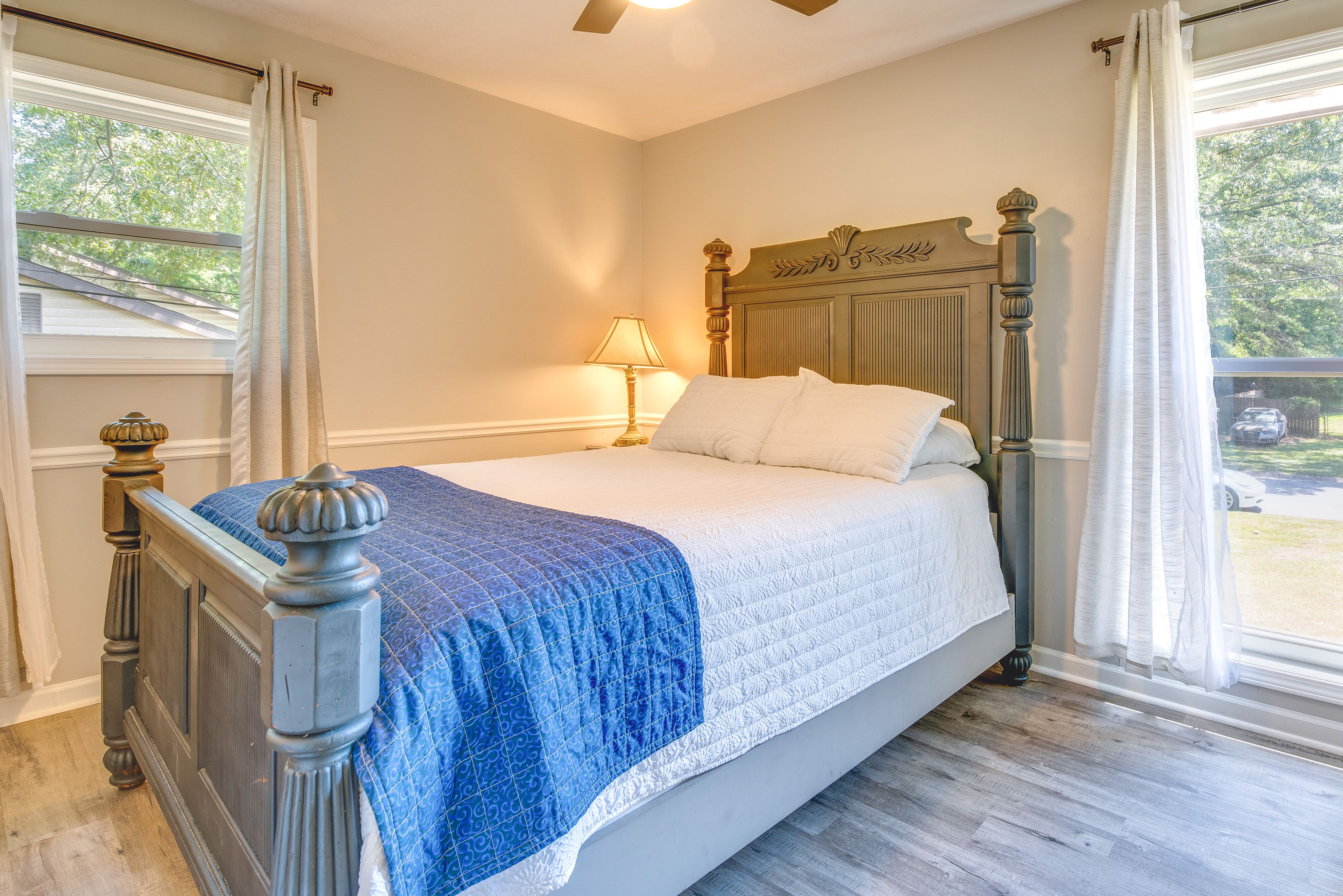 Bedroom 1 | Queen Bed | En-Suite Bathroom