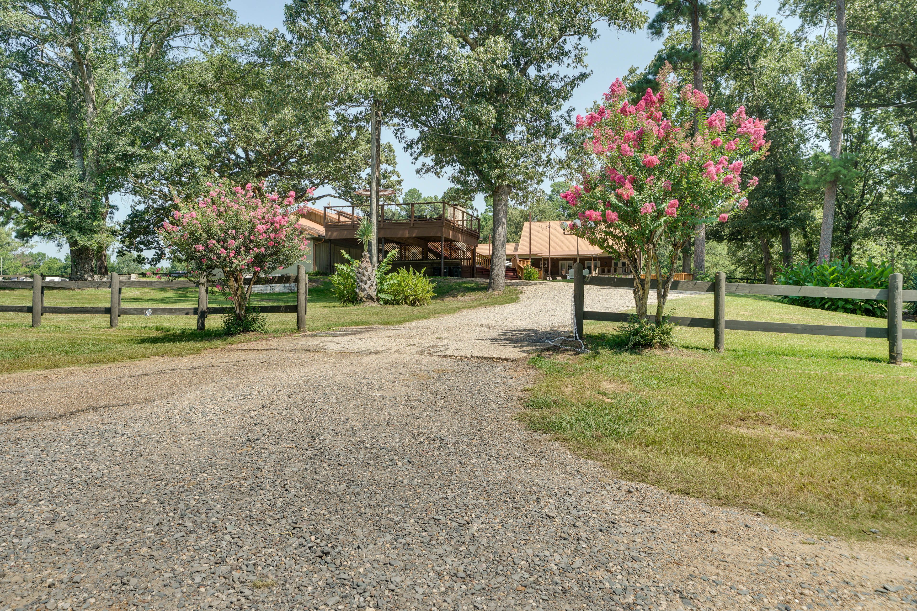 Driveway (5 Vehicles)