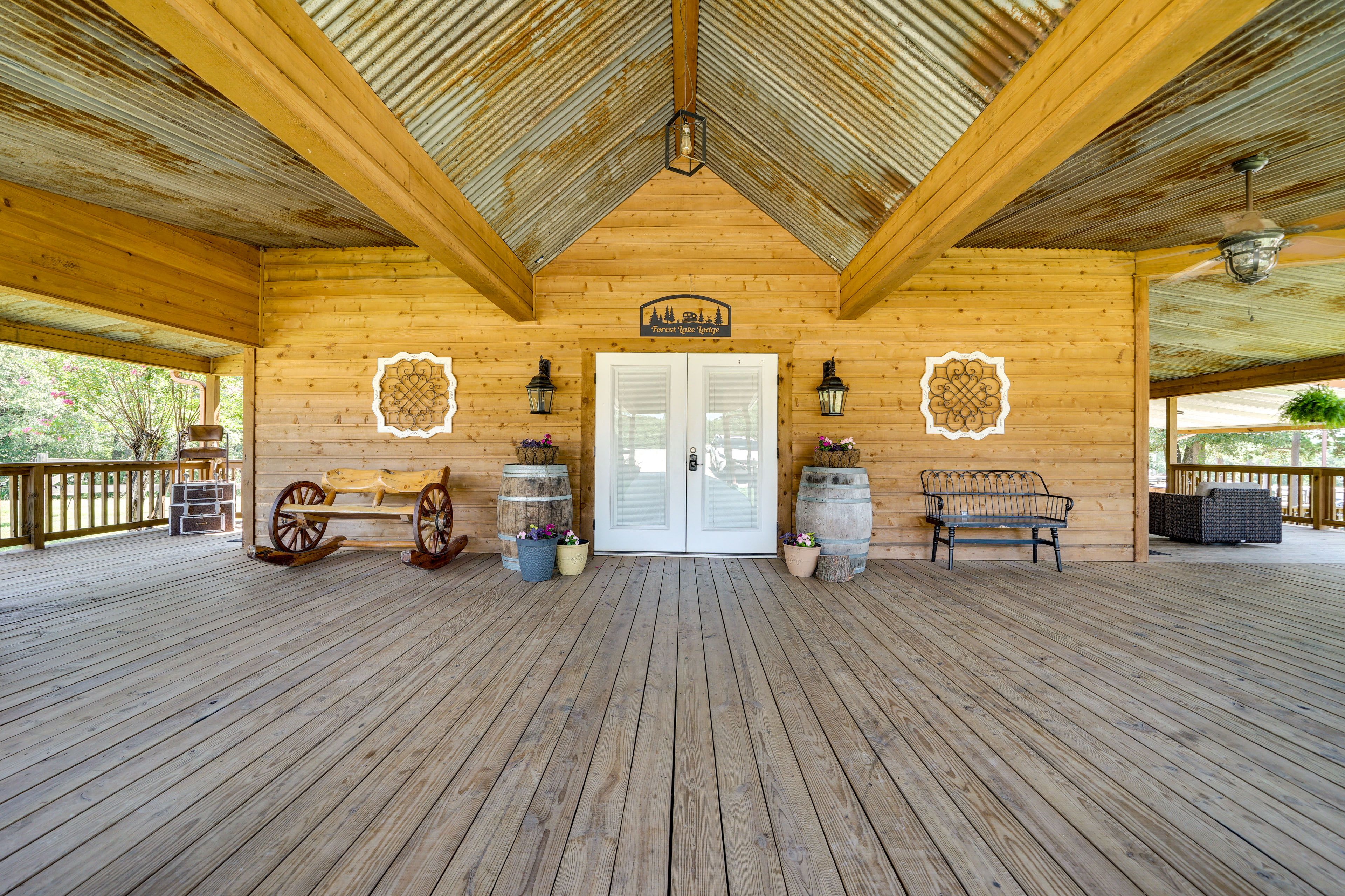 Private Deck
