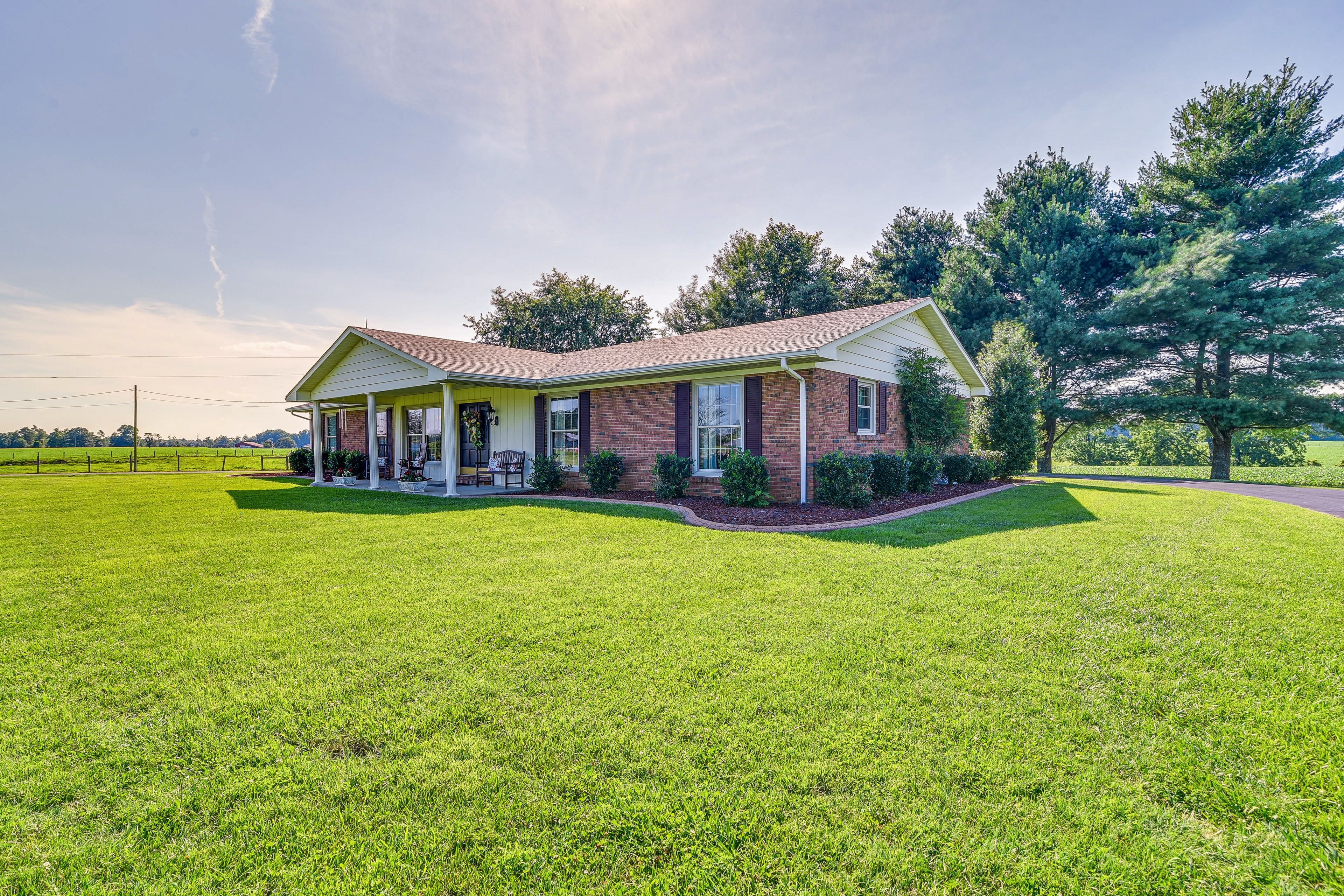 1-Story House | Self Check-In | 10 Mi to Lake Cumberland Boat Ramps