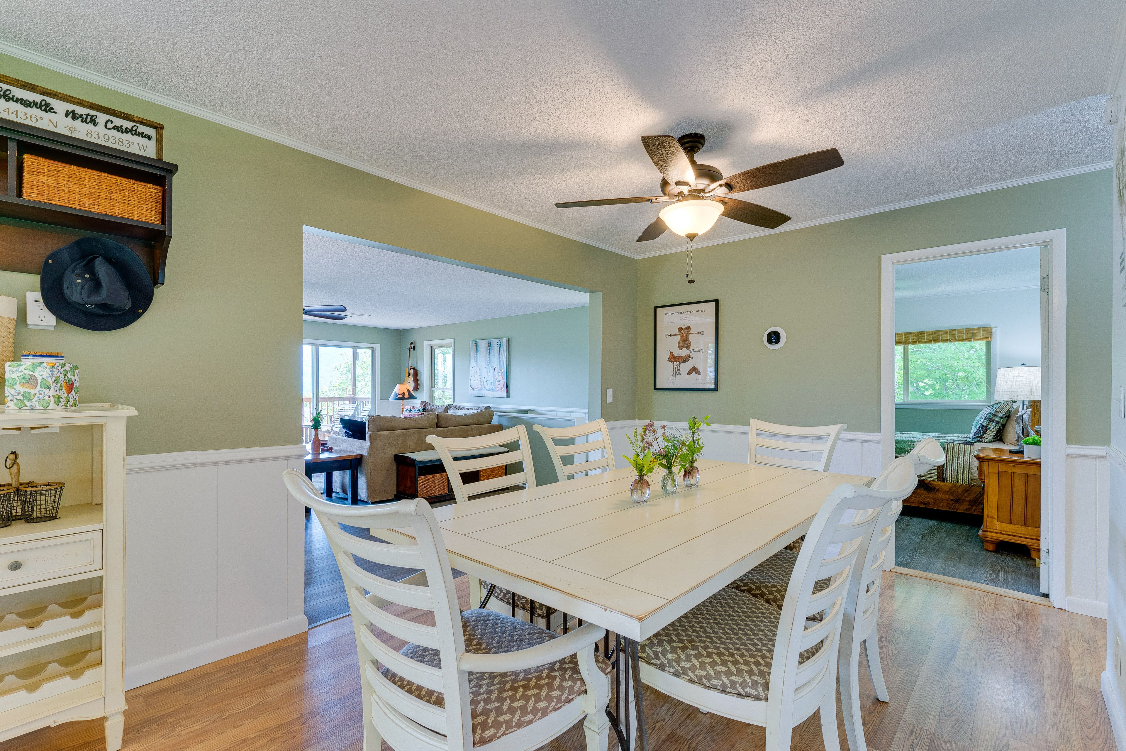 Dining Area | Dishware & Flatware