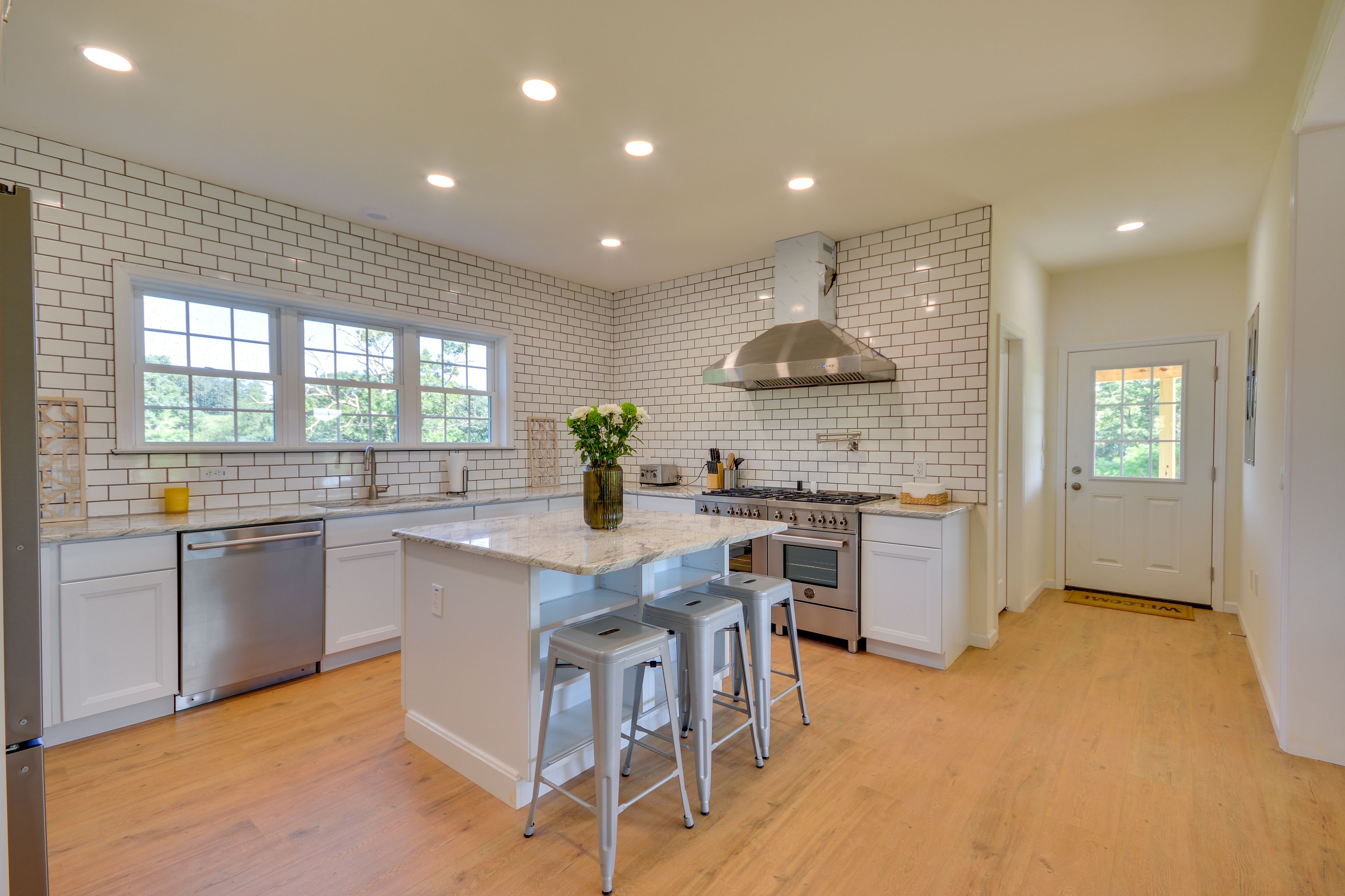 Kitchen | Breakfast Bar