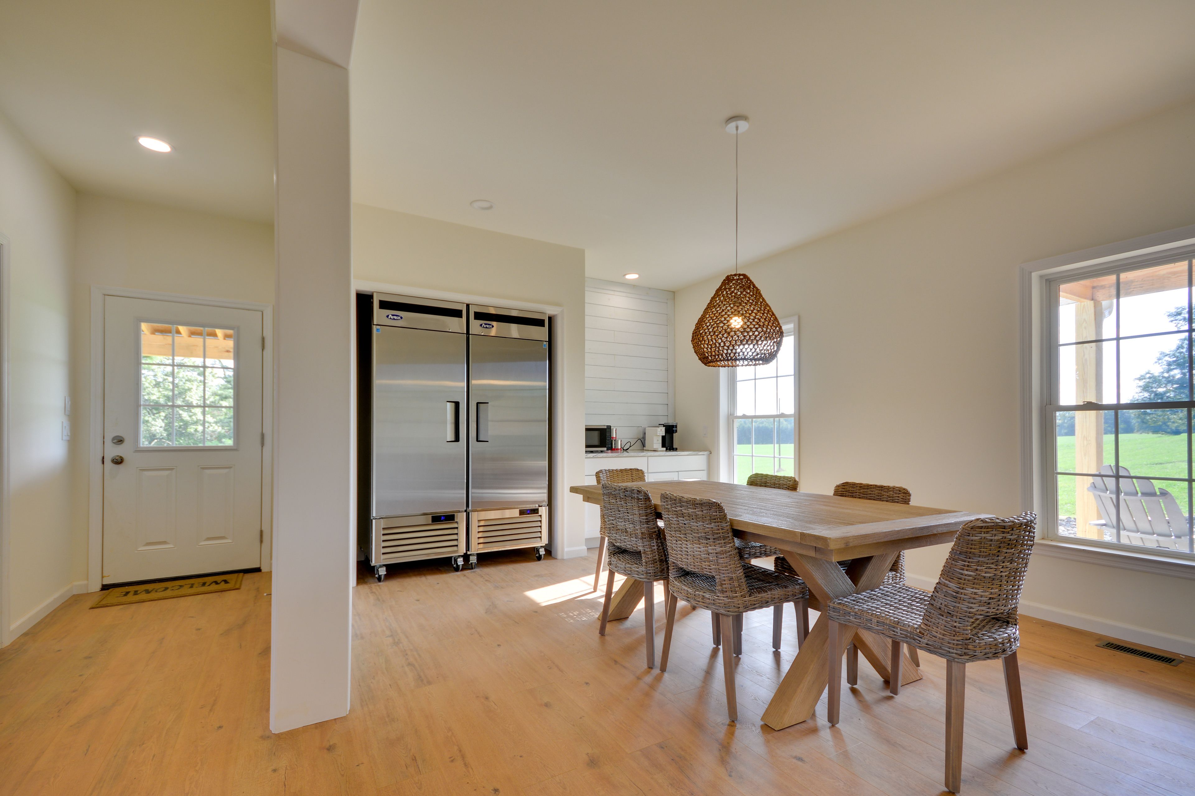Dining Room | Dishware & Flatware Provided
