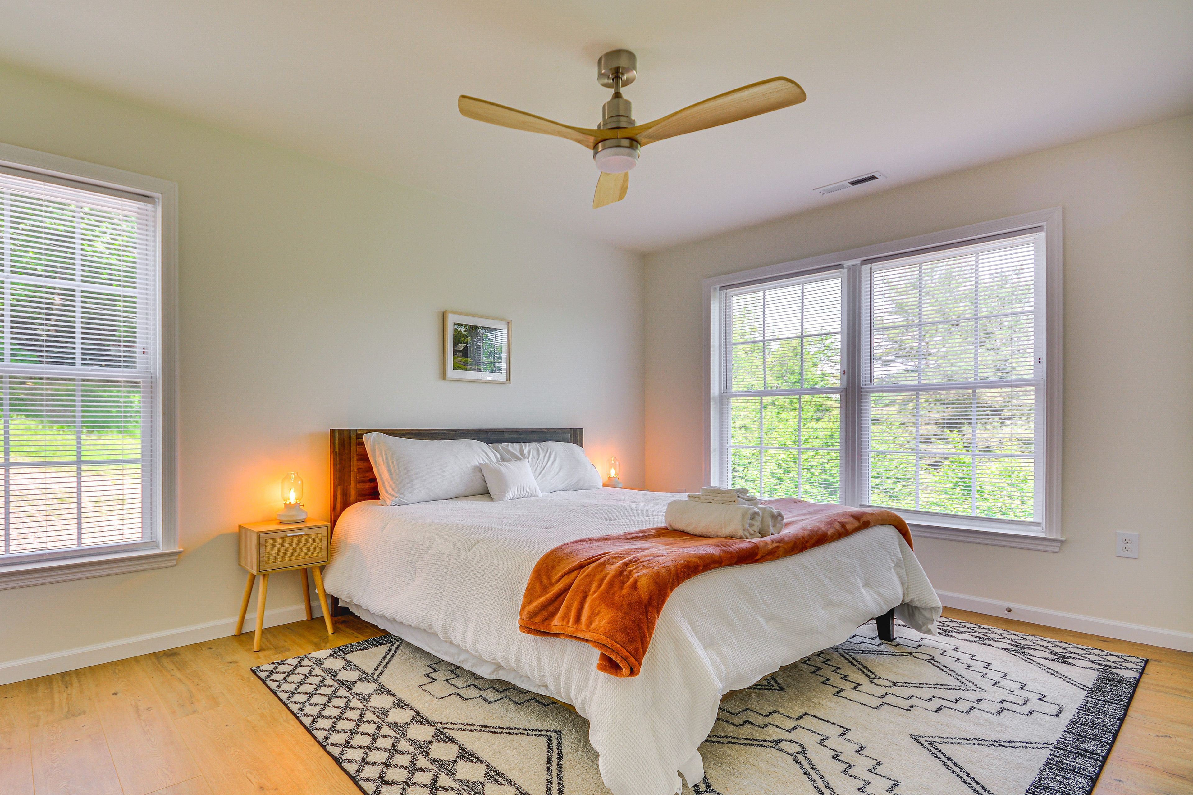 Bedroom 3 | King Bed