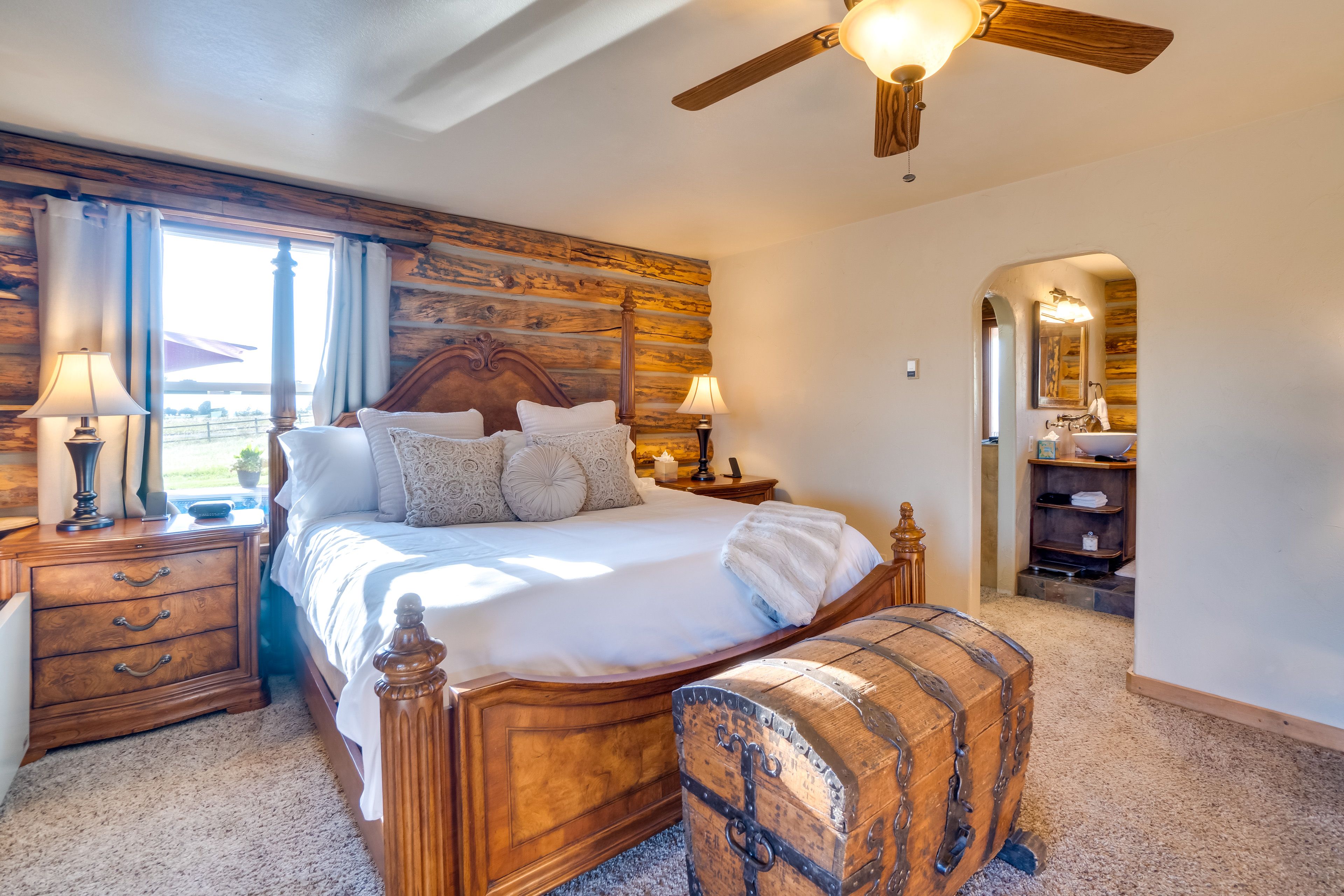 Bedroom 1 | Main Level | King Bed | Linens Provided