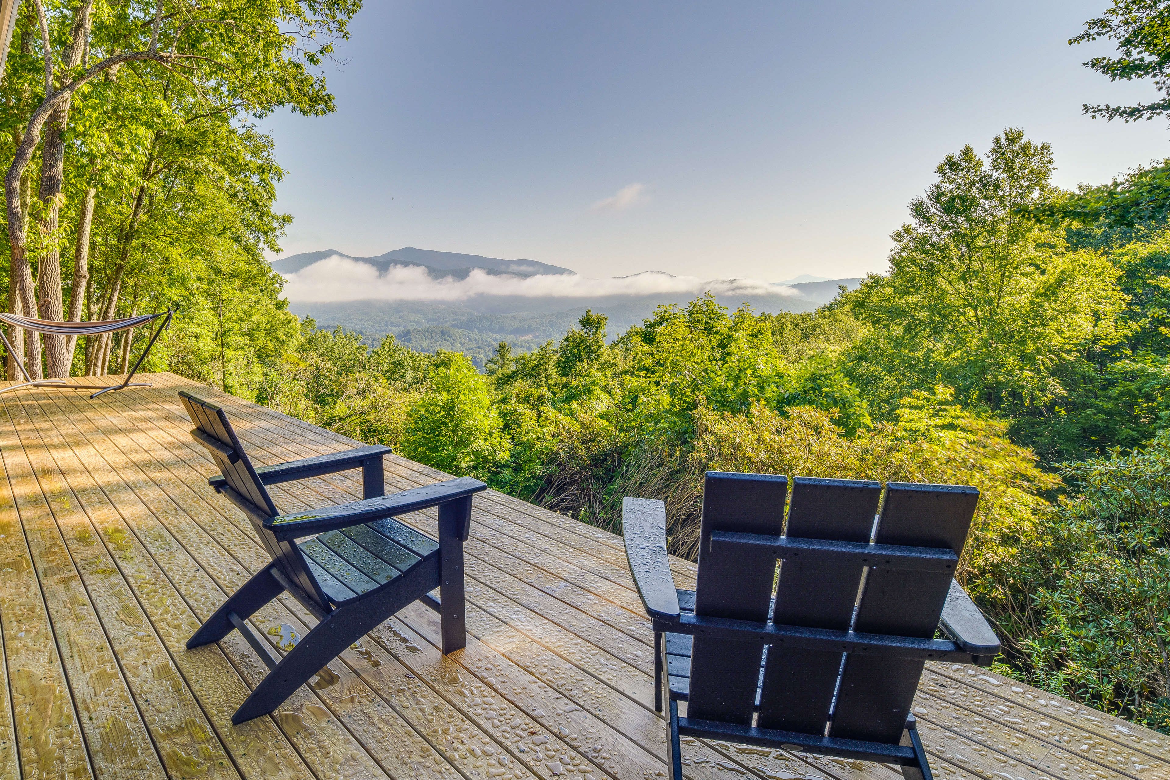 Spruce Pine Vacation Rental | Studio | 1.5BA | 5 Steps to Enter | 900 Sq Ft