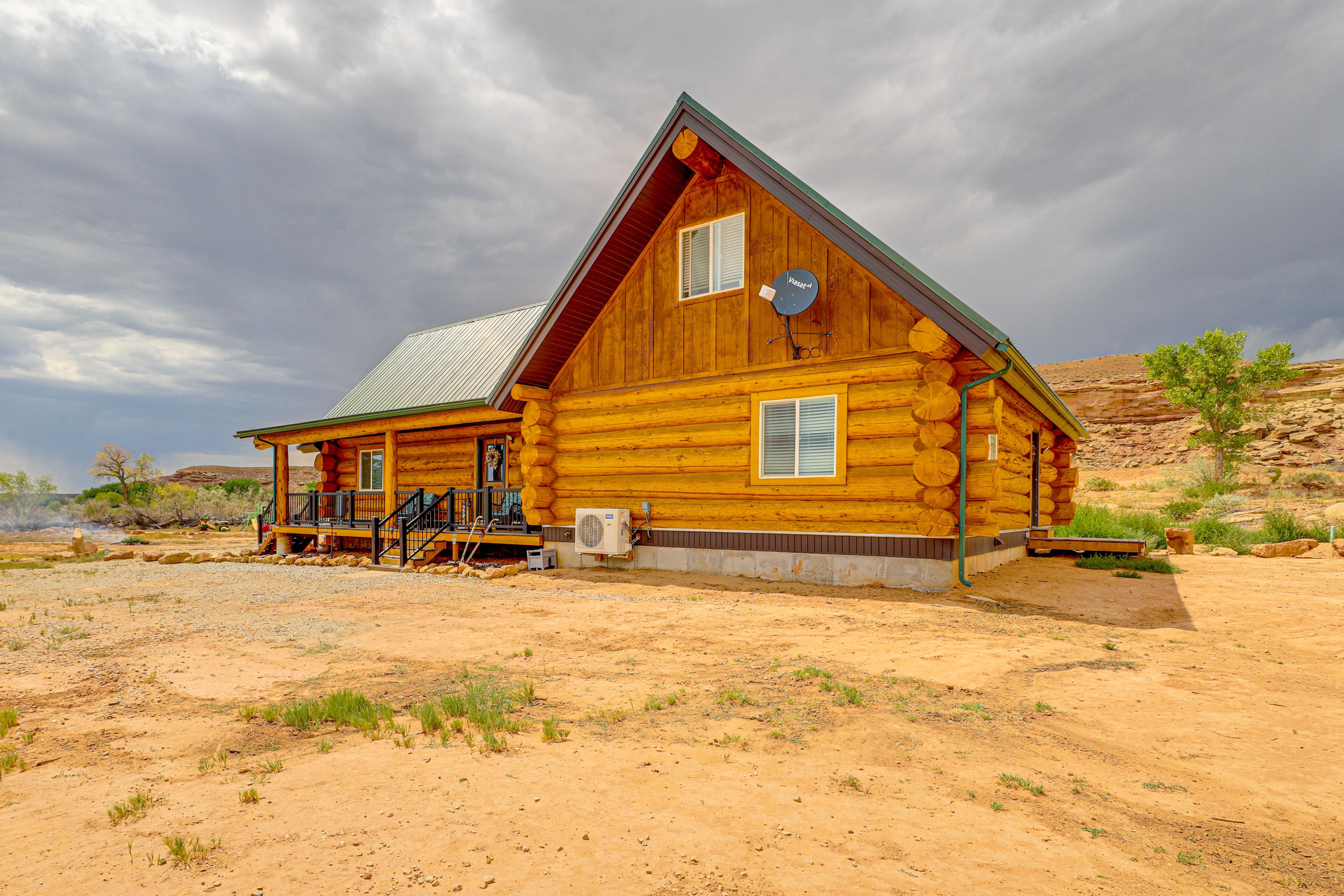 Parking | Driveway (Ample Parking Space)