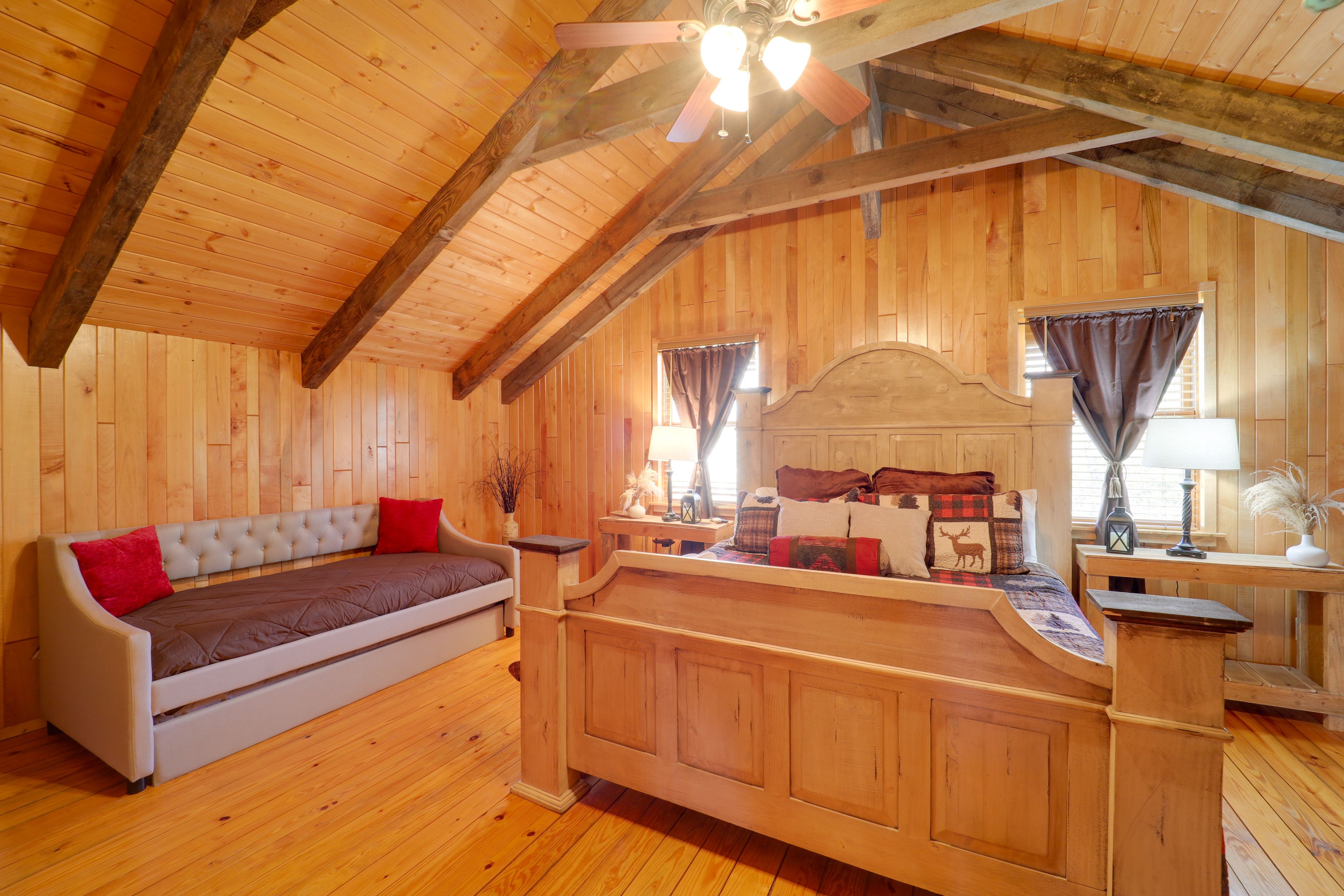 Bedroom 3 | California King Bed | Twin Trundle Bed | 2nd Floor