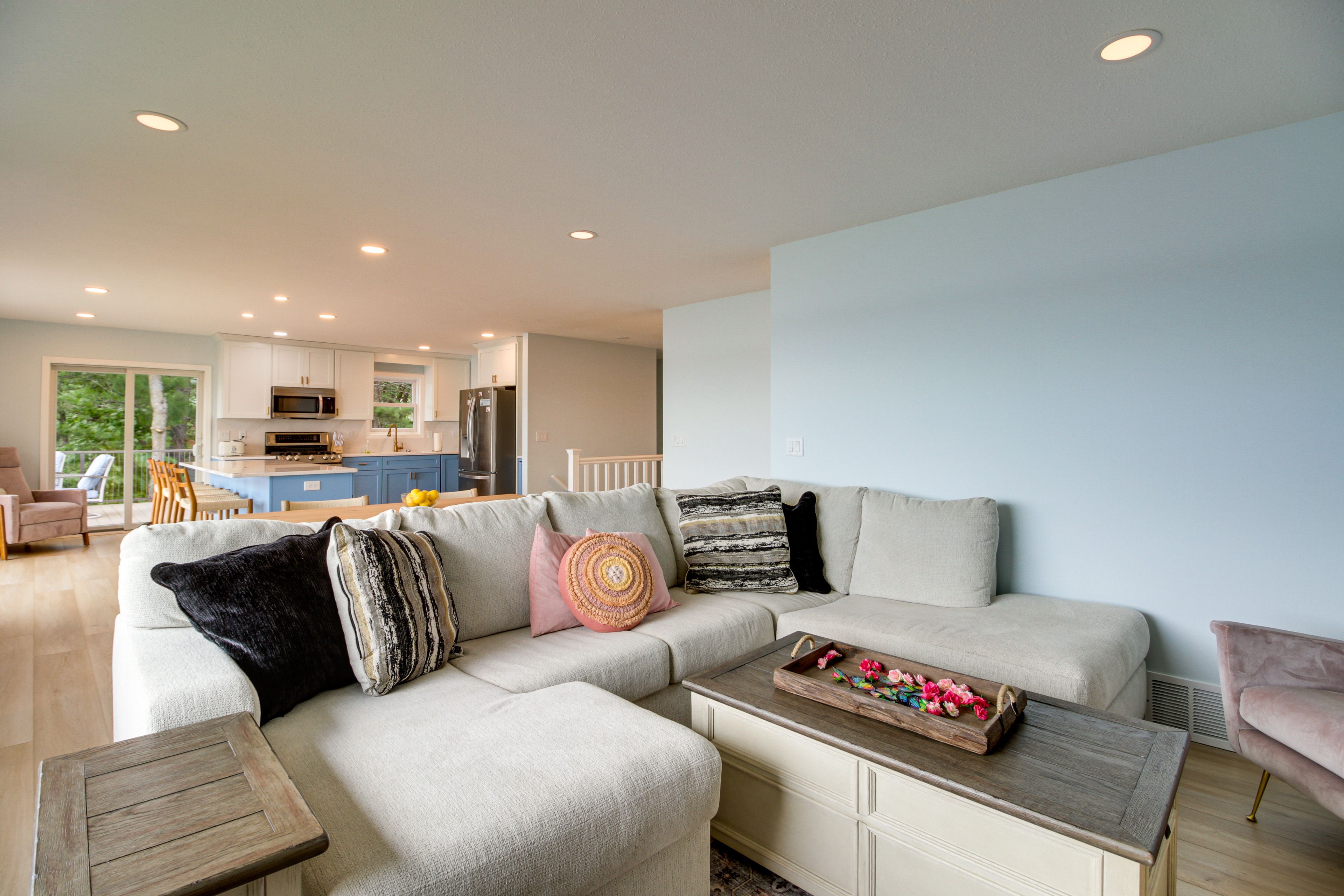 Living Room | Smart TV | Free WiFi