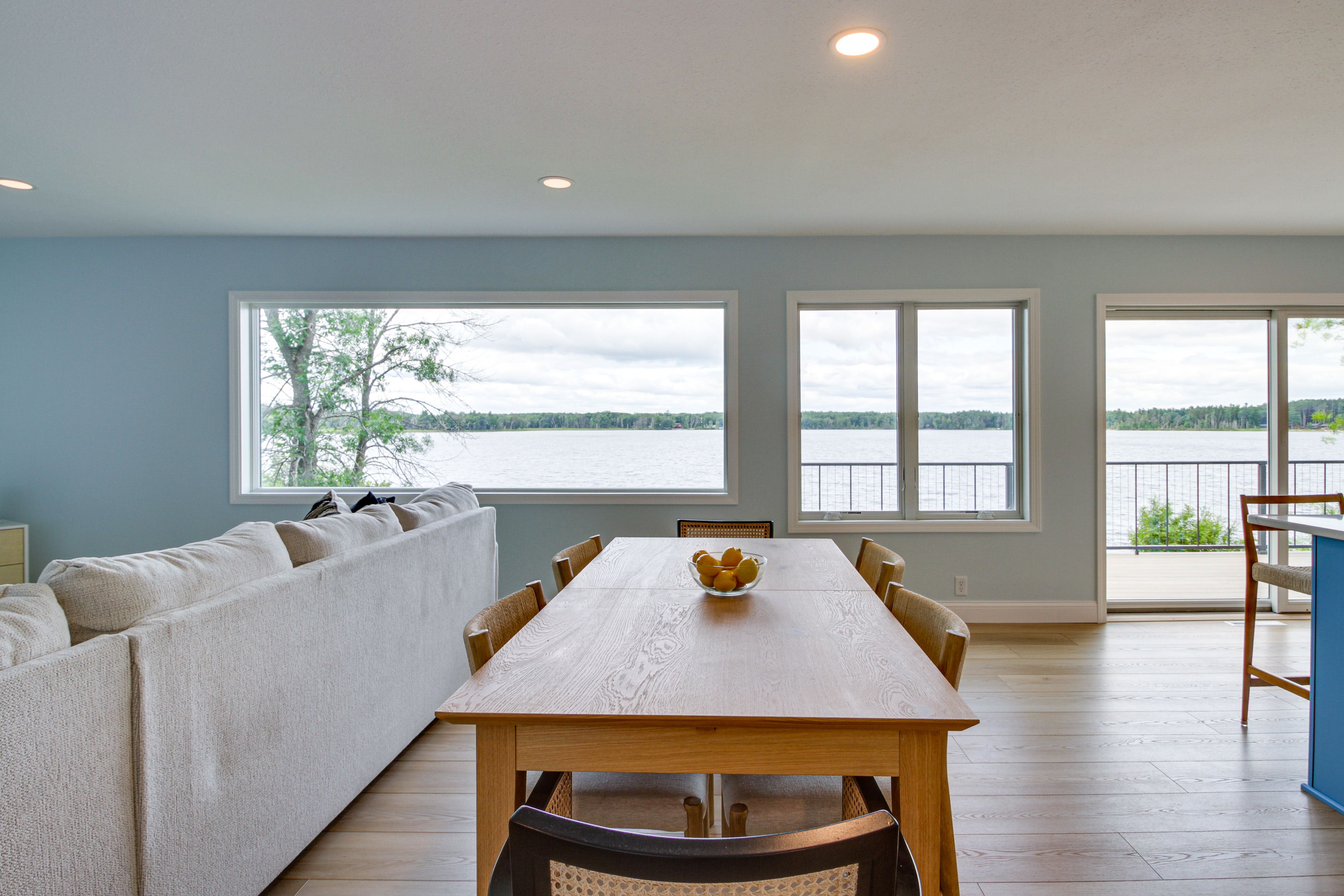 Dining Area | Dishware & Flatware Provided