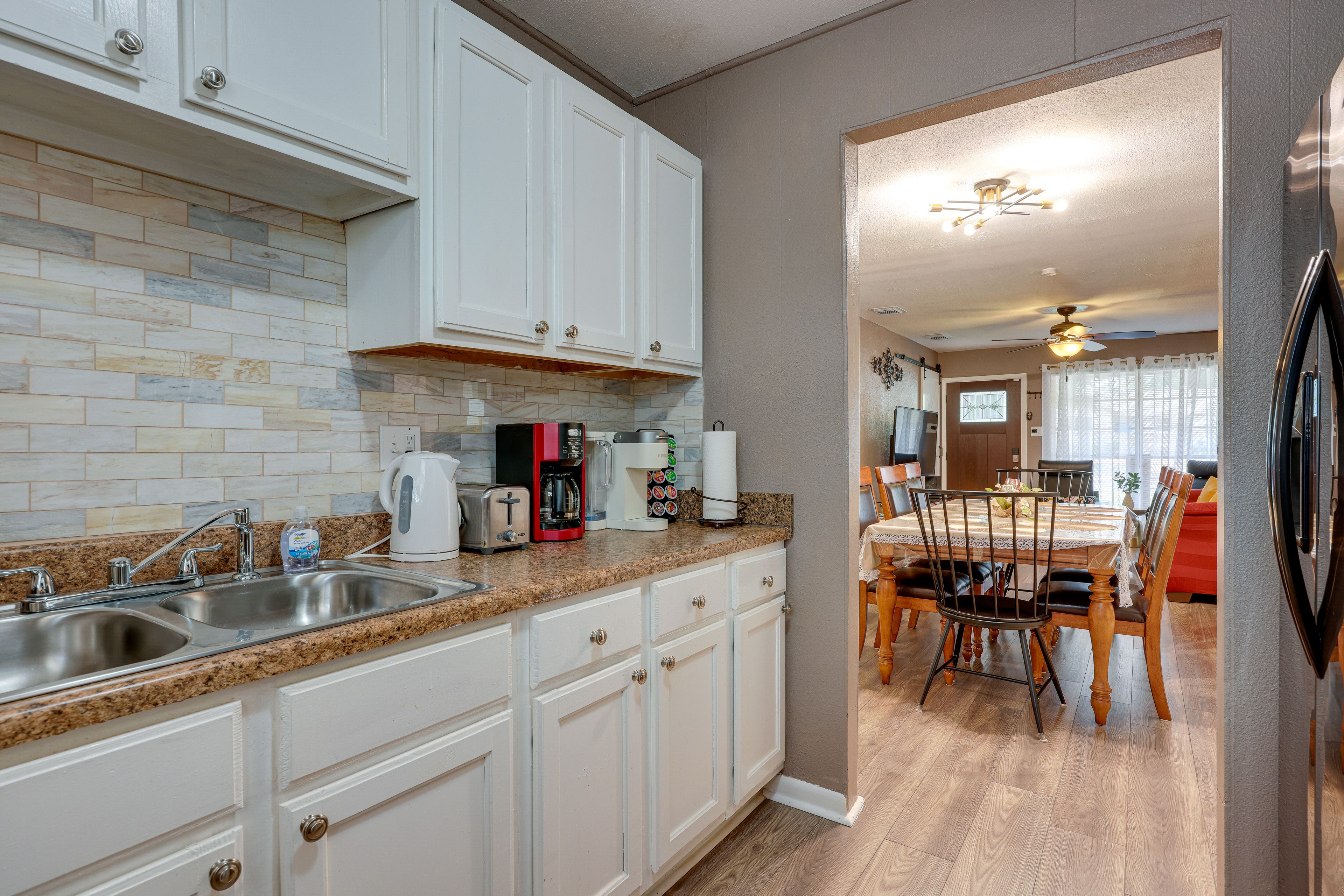 Kitchen | 2 Coffee Makers | Toaster