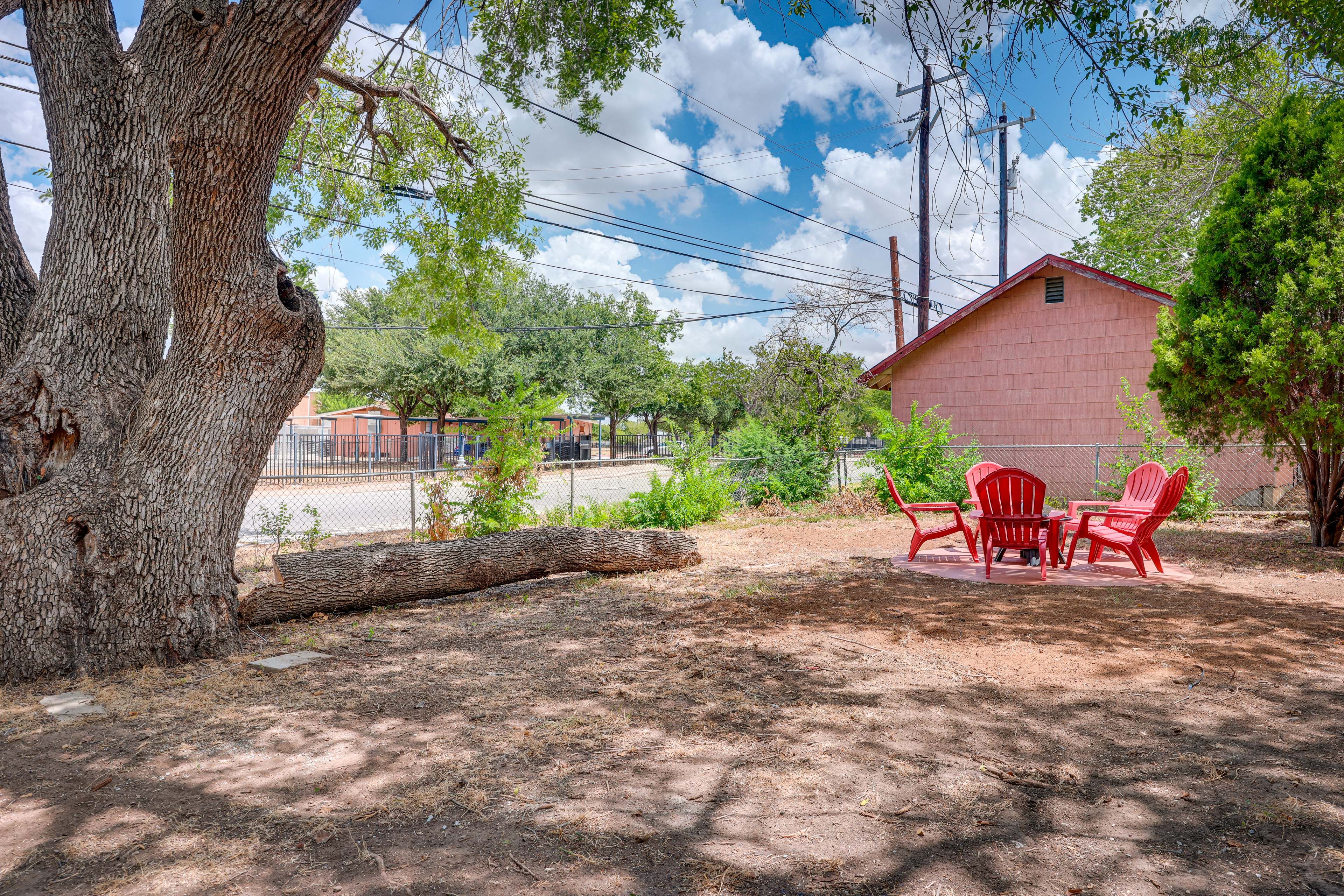 Private Yard | Pets Welcome w/ Fee (Paid Pre-Trip)