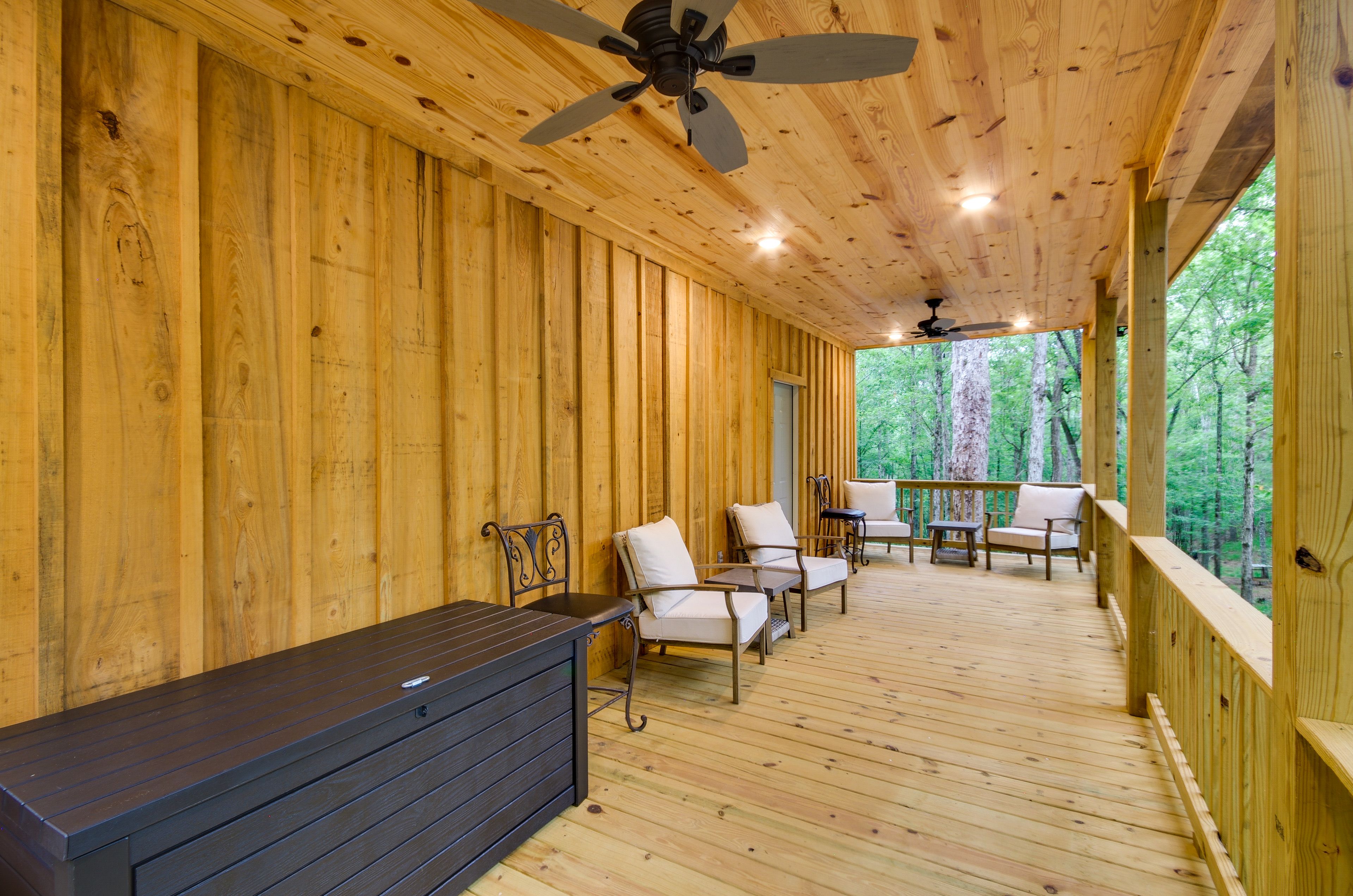 Covered Deck | Outdoor Seating