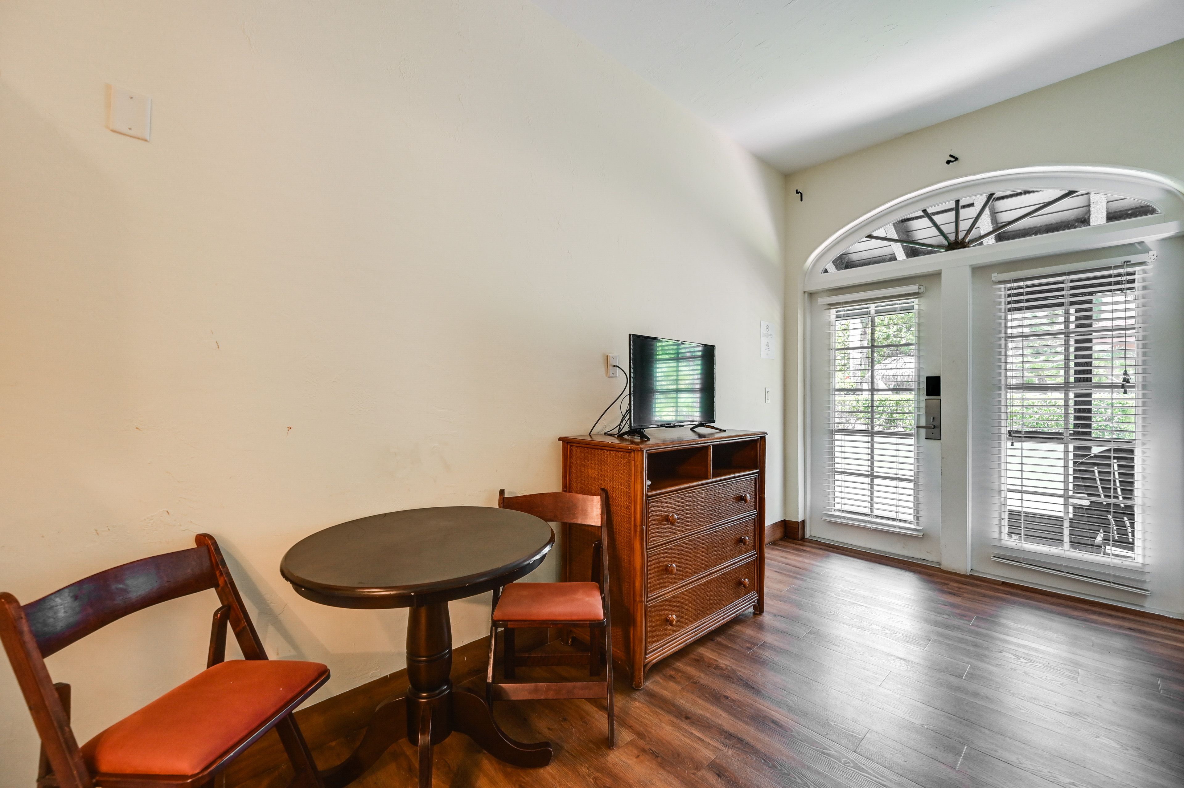 Studio | Smart TV | Dining Area | Dishware/Flatware | Trash Bags/Paper Towels