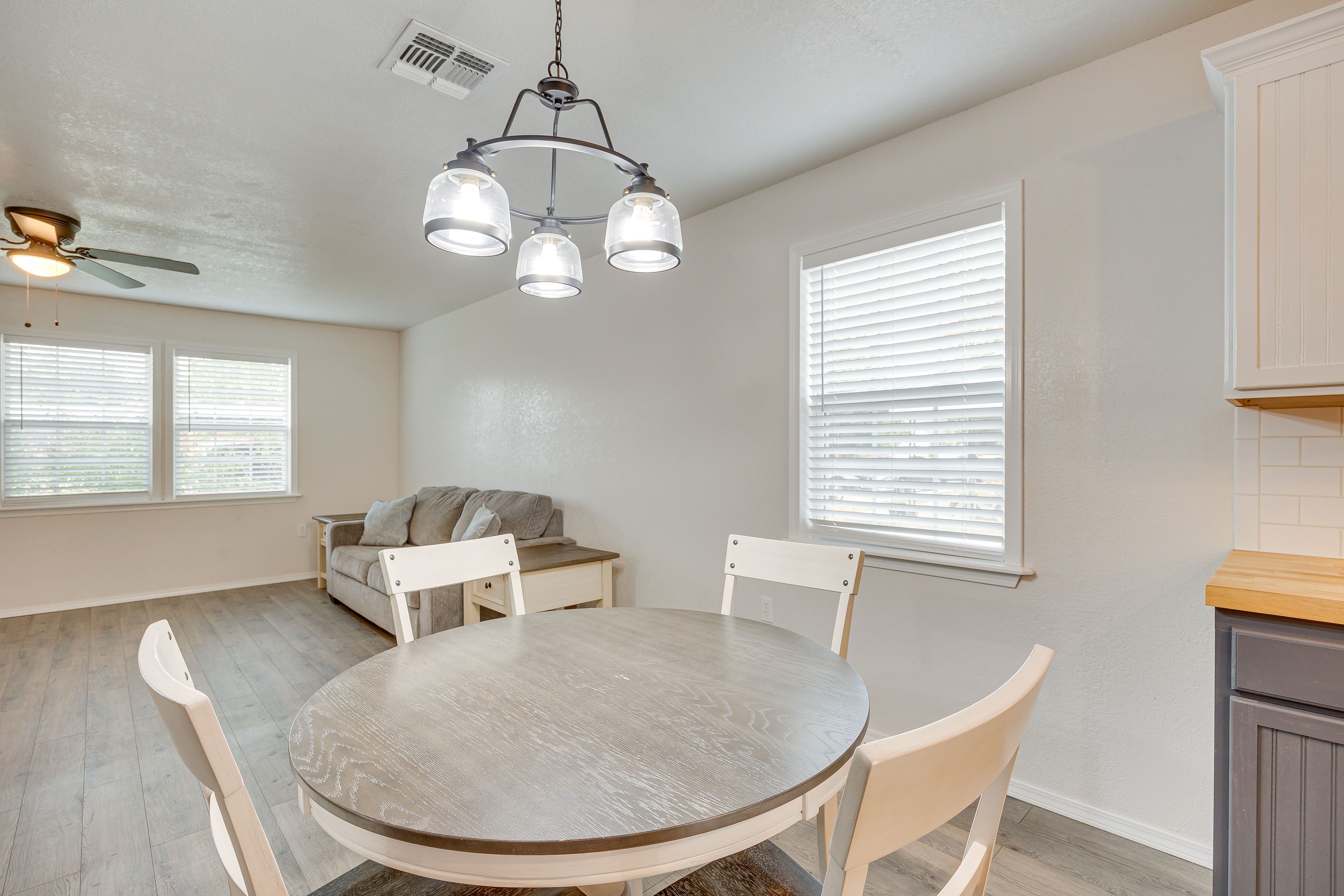 Dining Area | Central A/C & Heating