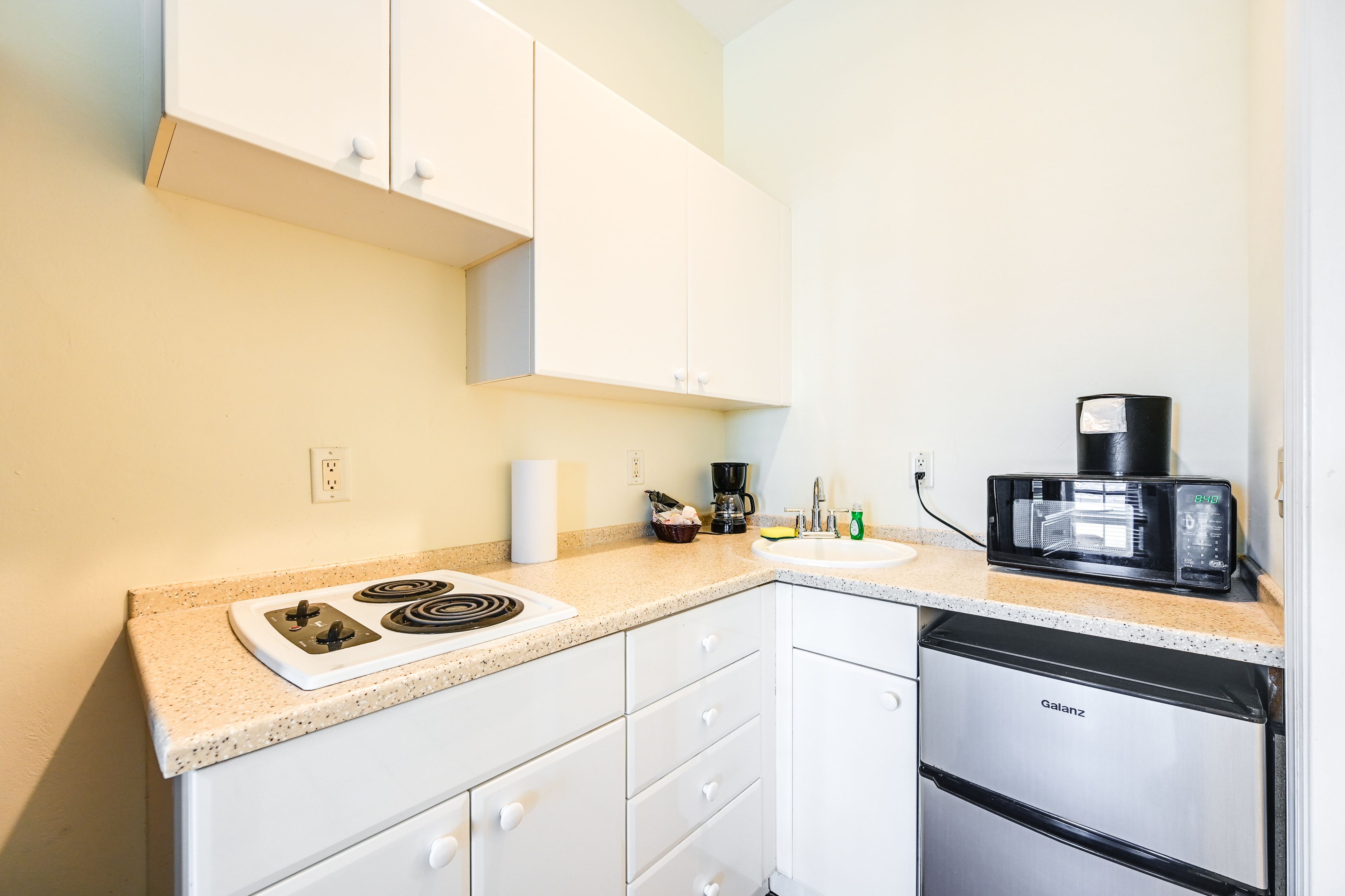Studio | Kitchenette | Coffee Maker