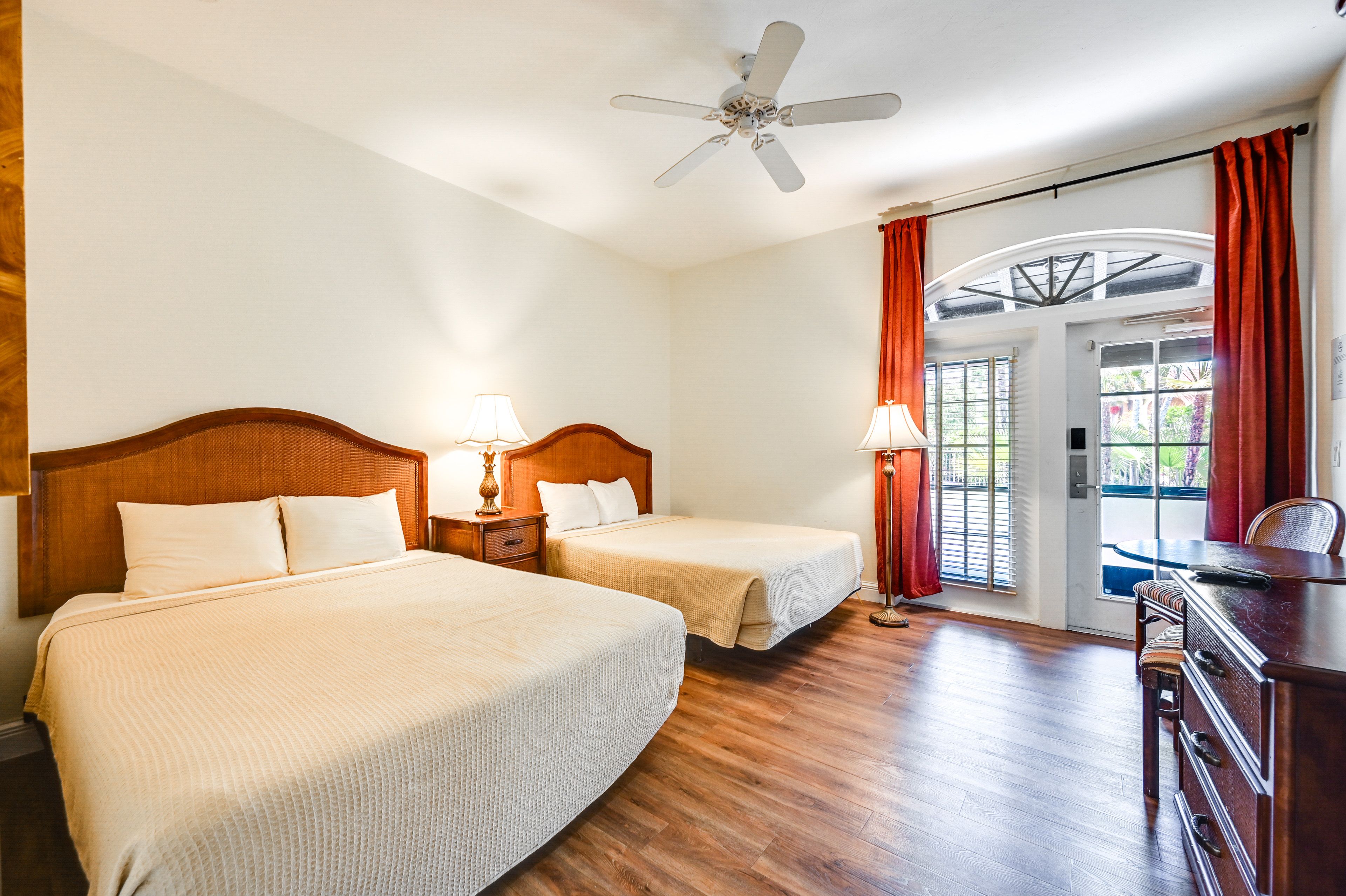 Studio | 2 Queen Beds | Linens & Towels Provided | Smart TV | Free WiFi