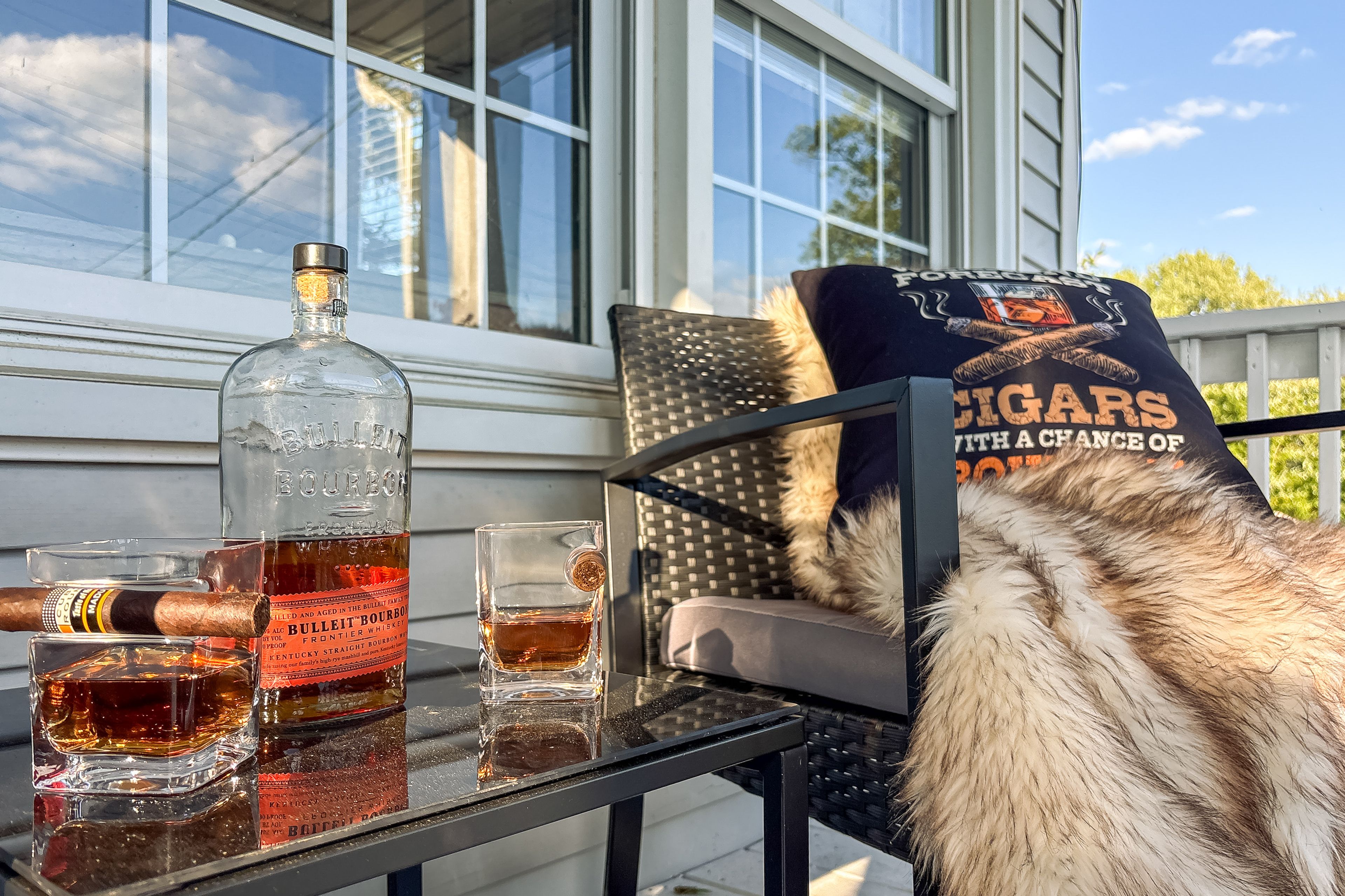 Front Porch w/ Seating