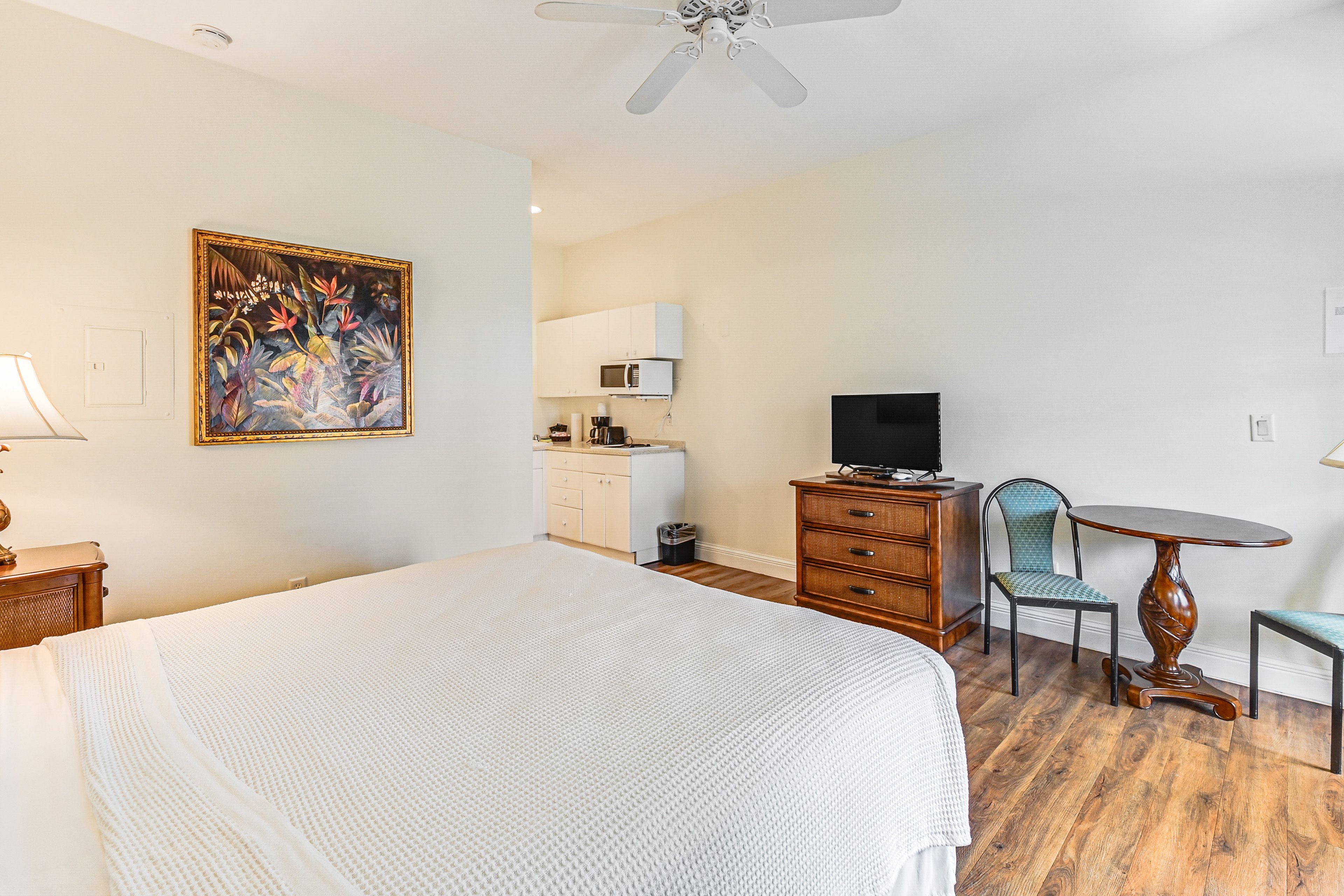 Studio | Smart TV w/ Cable | Window A/C Unit