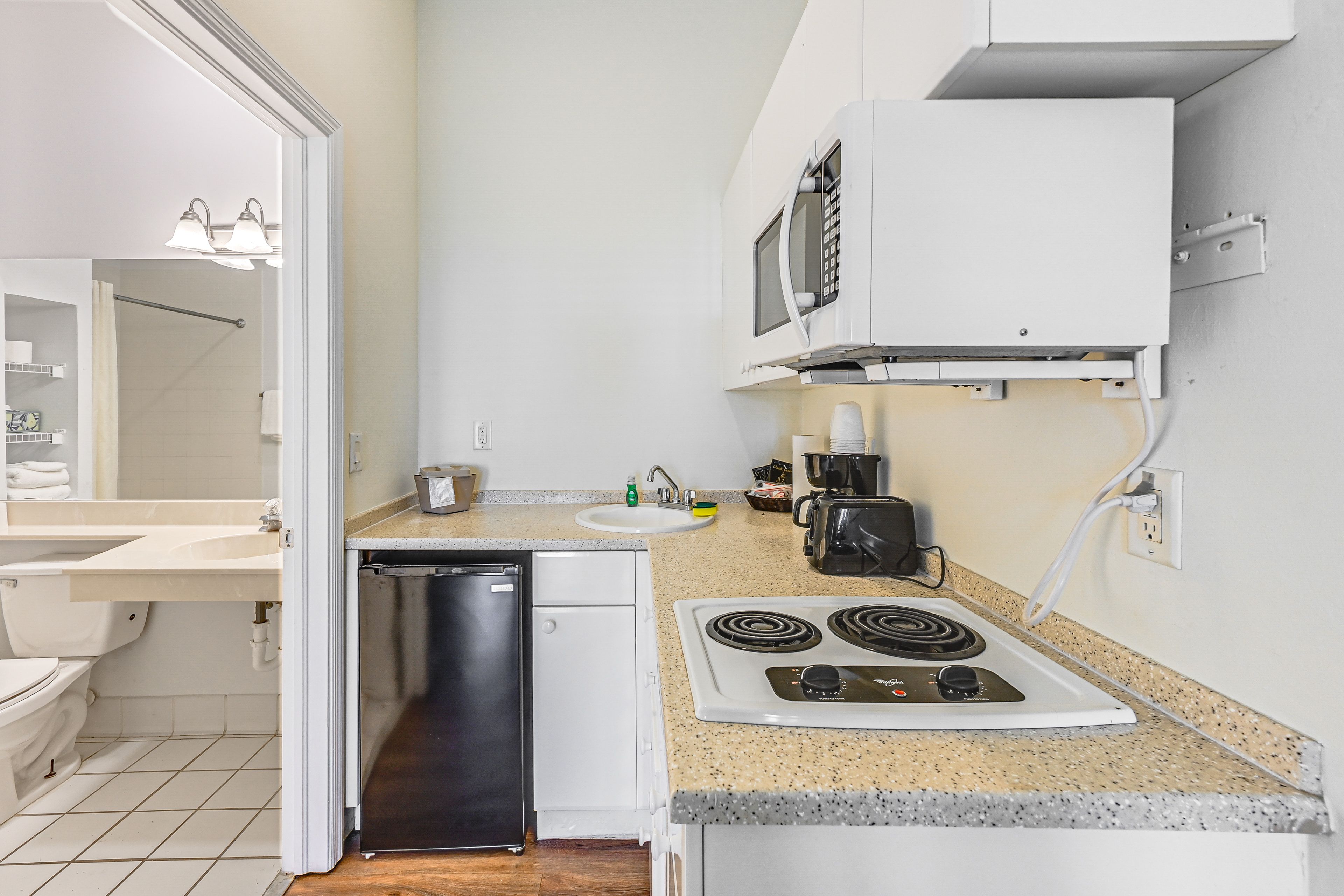 Kitchenette | Dishware & Flatware | Coffee | Trash Bags | Paper Towels