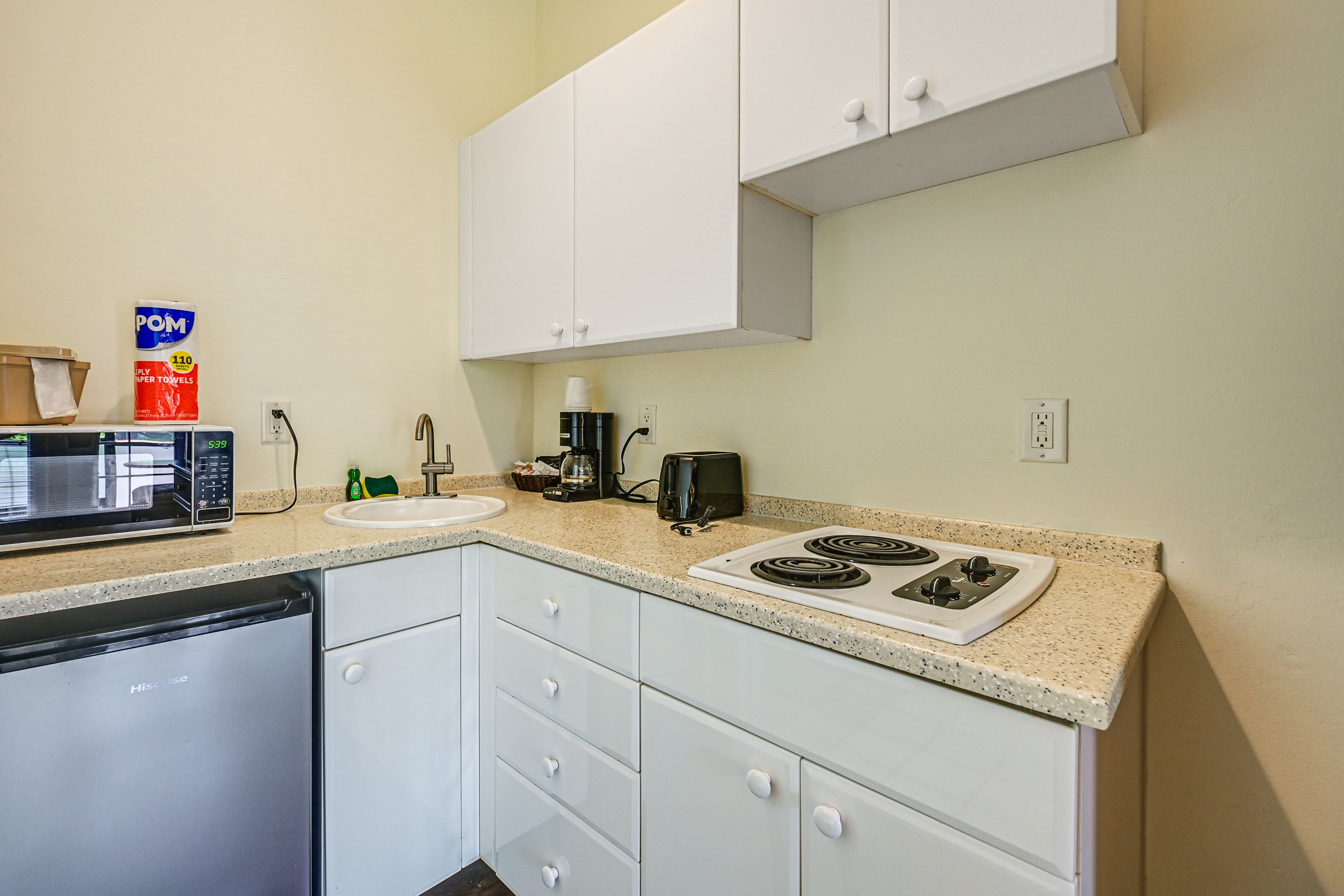 Kitchenette | Coffee Maker