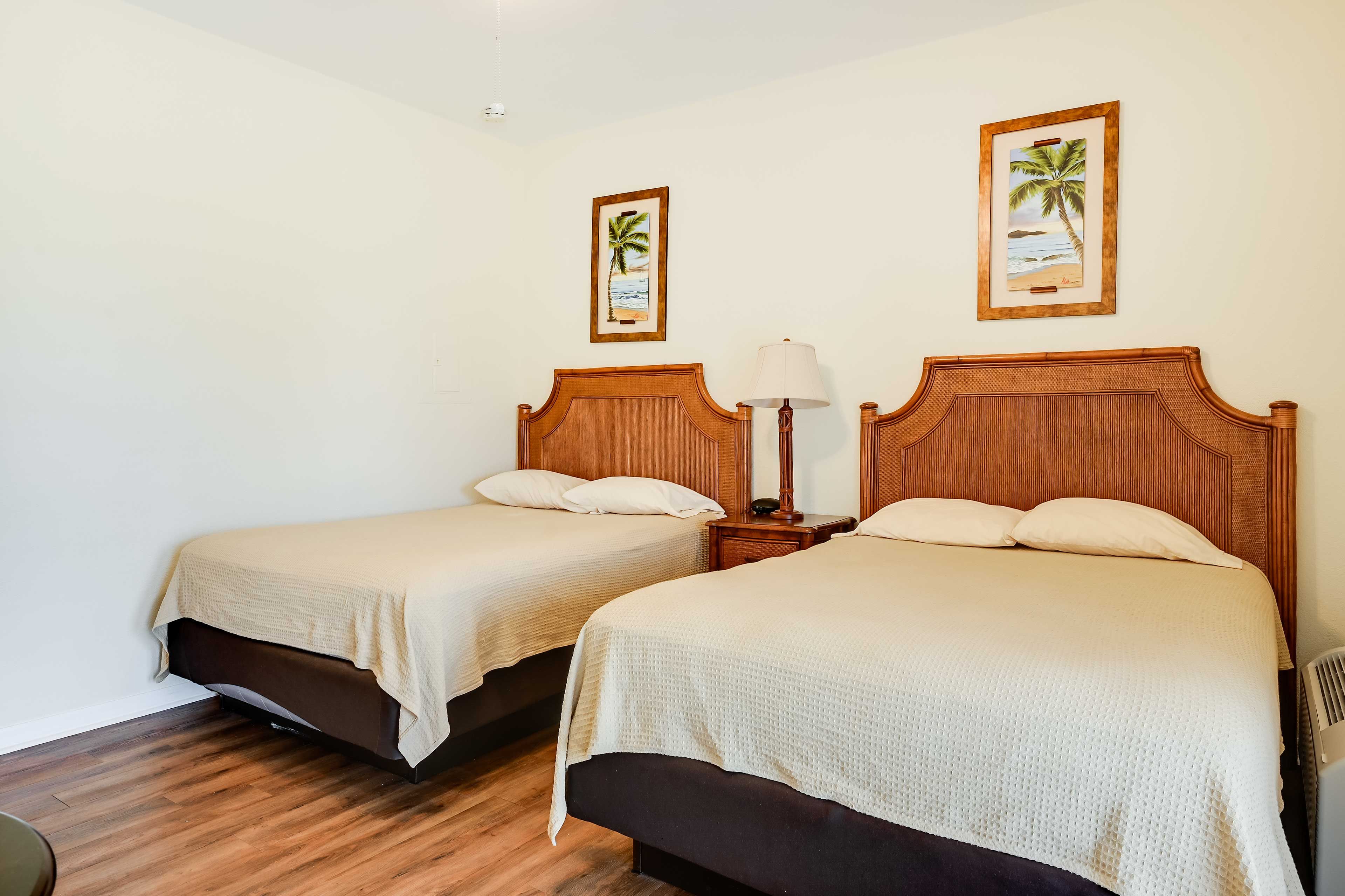 Studio | 2 Queen Beds | Smart TV