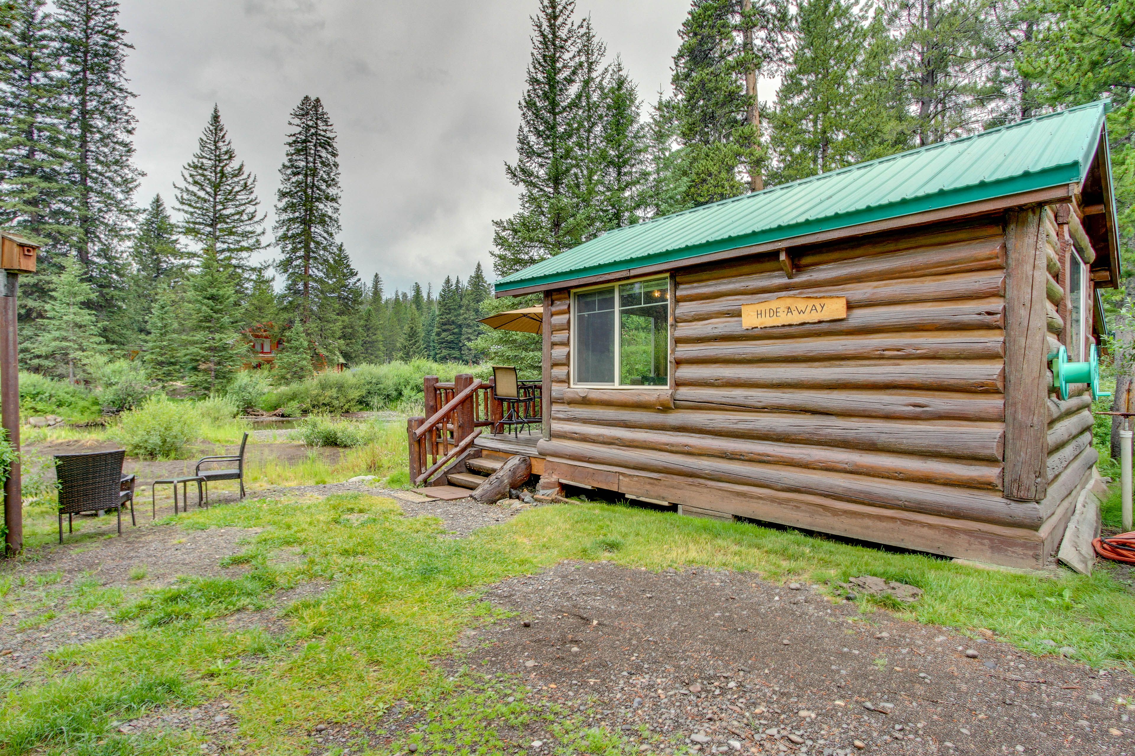Parking | Driveway (2 Vehicles) | RV/Trailer Parking