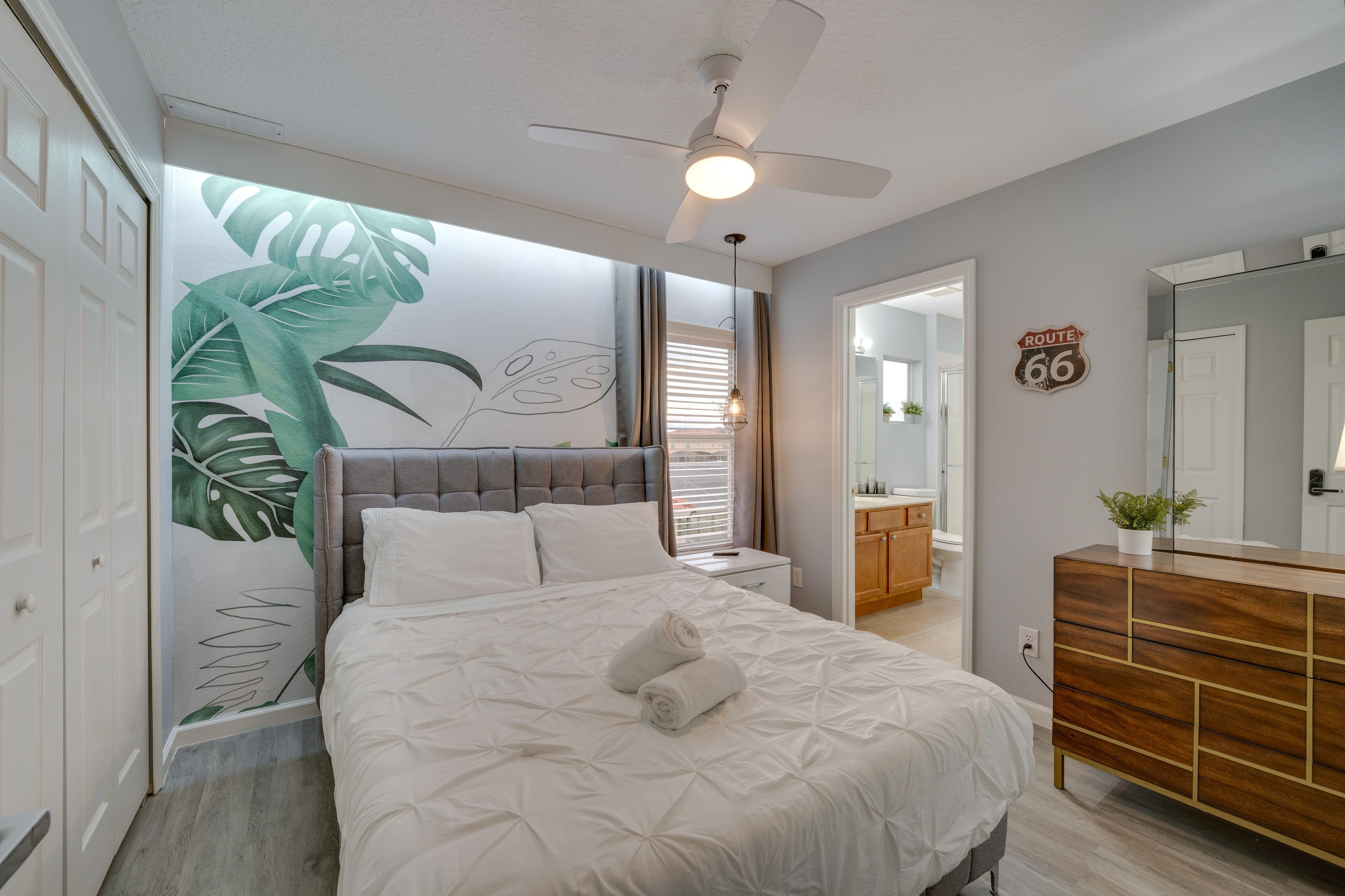 Bedroom 3 | Queen Bed