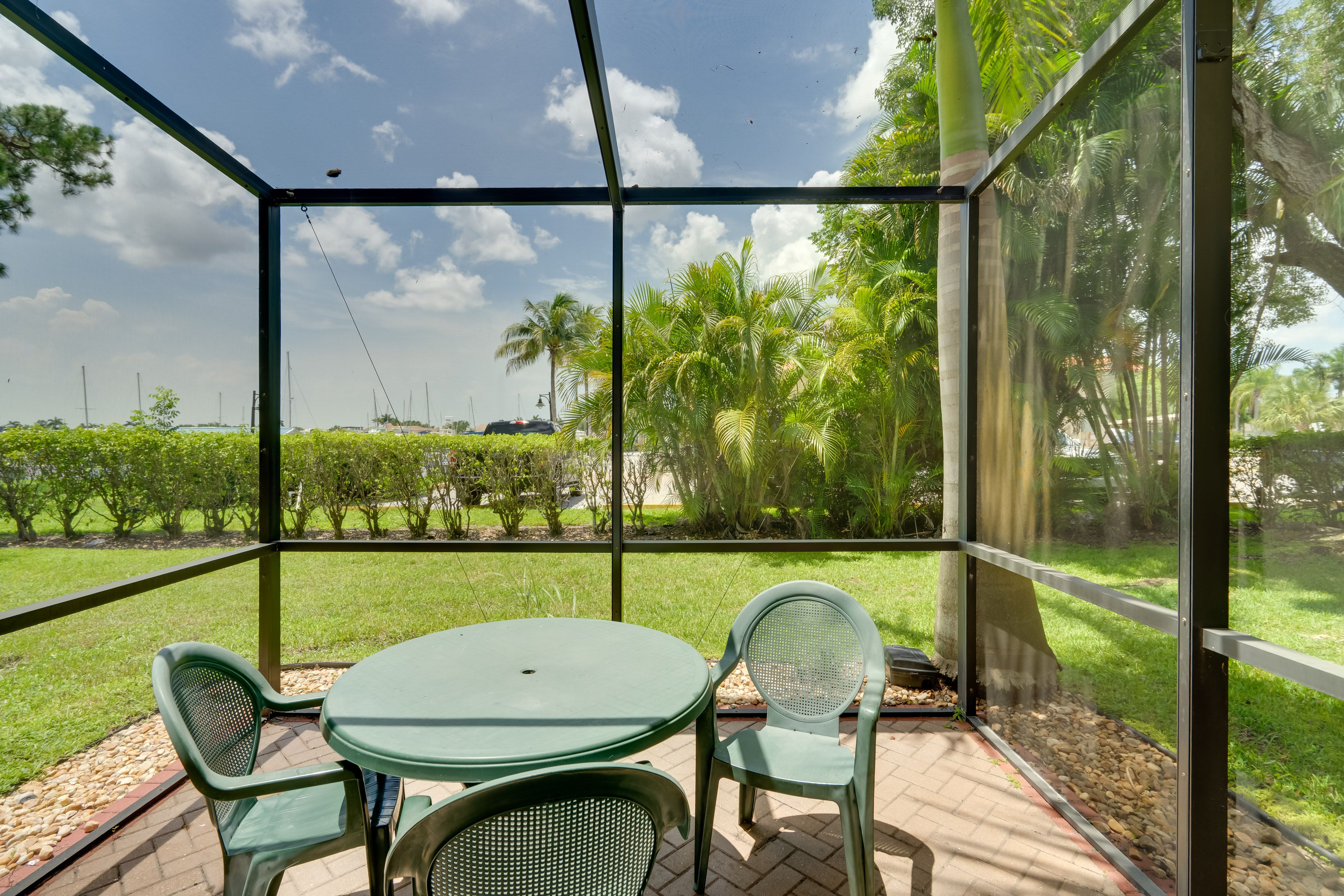 Screened-In Patio