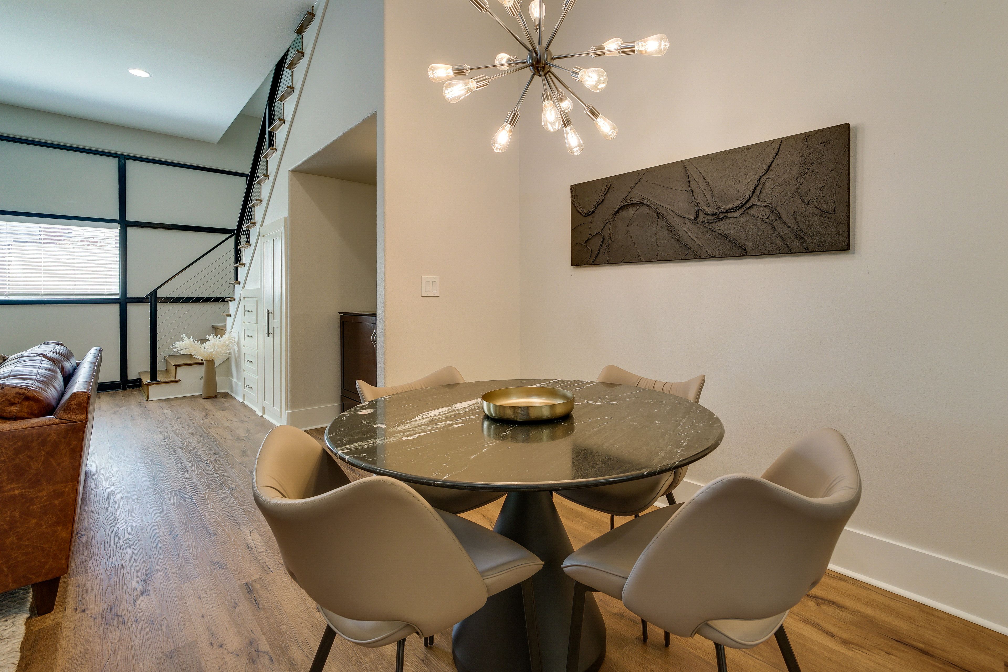 Dining Area | Dishware/Flatware