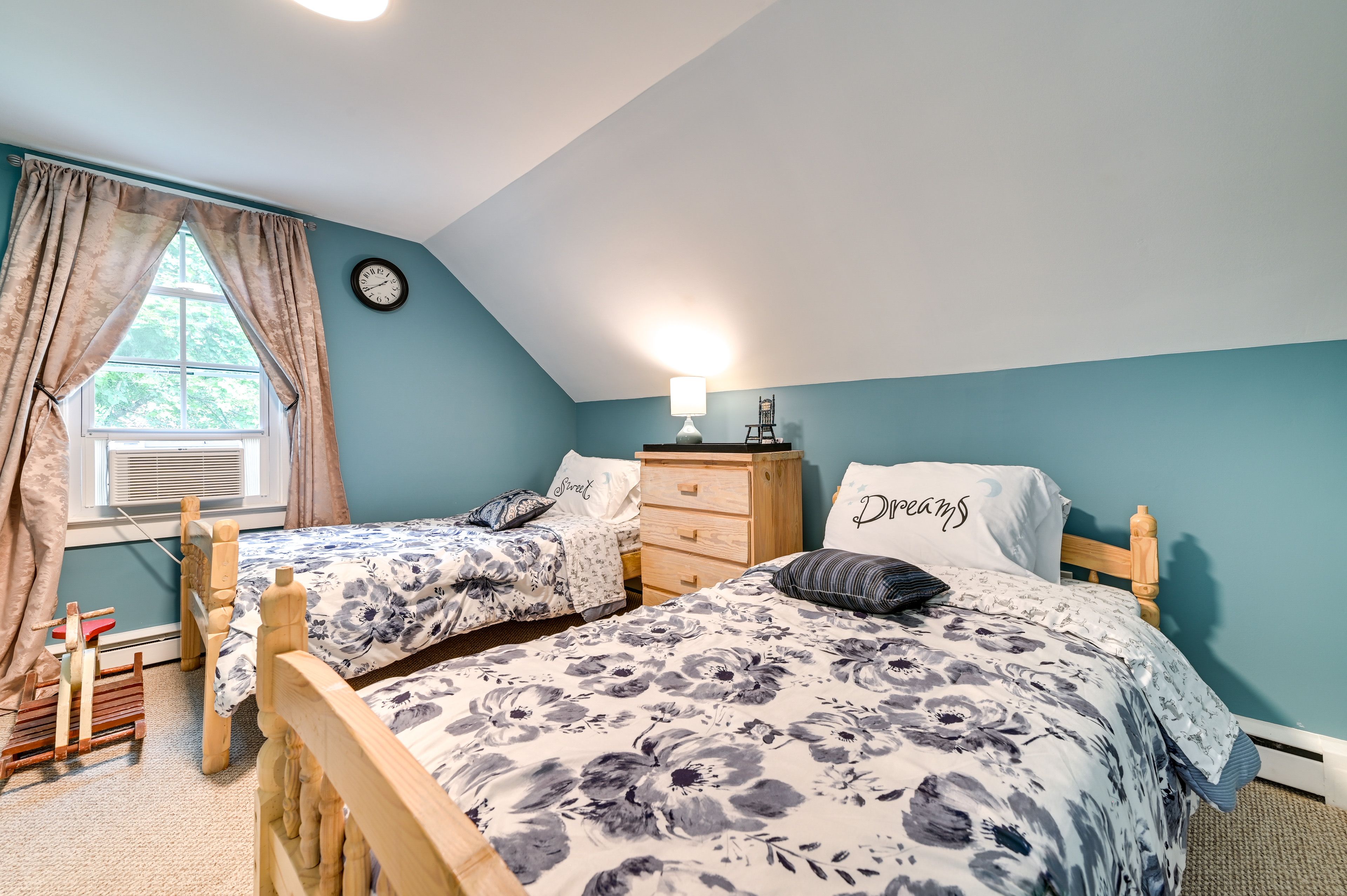 Bedroom 4 | 2 Twin Beds