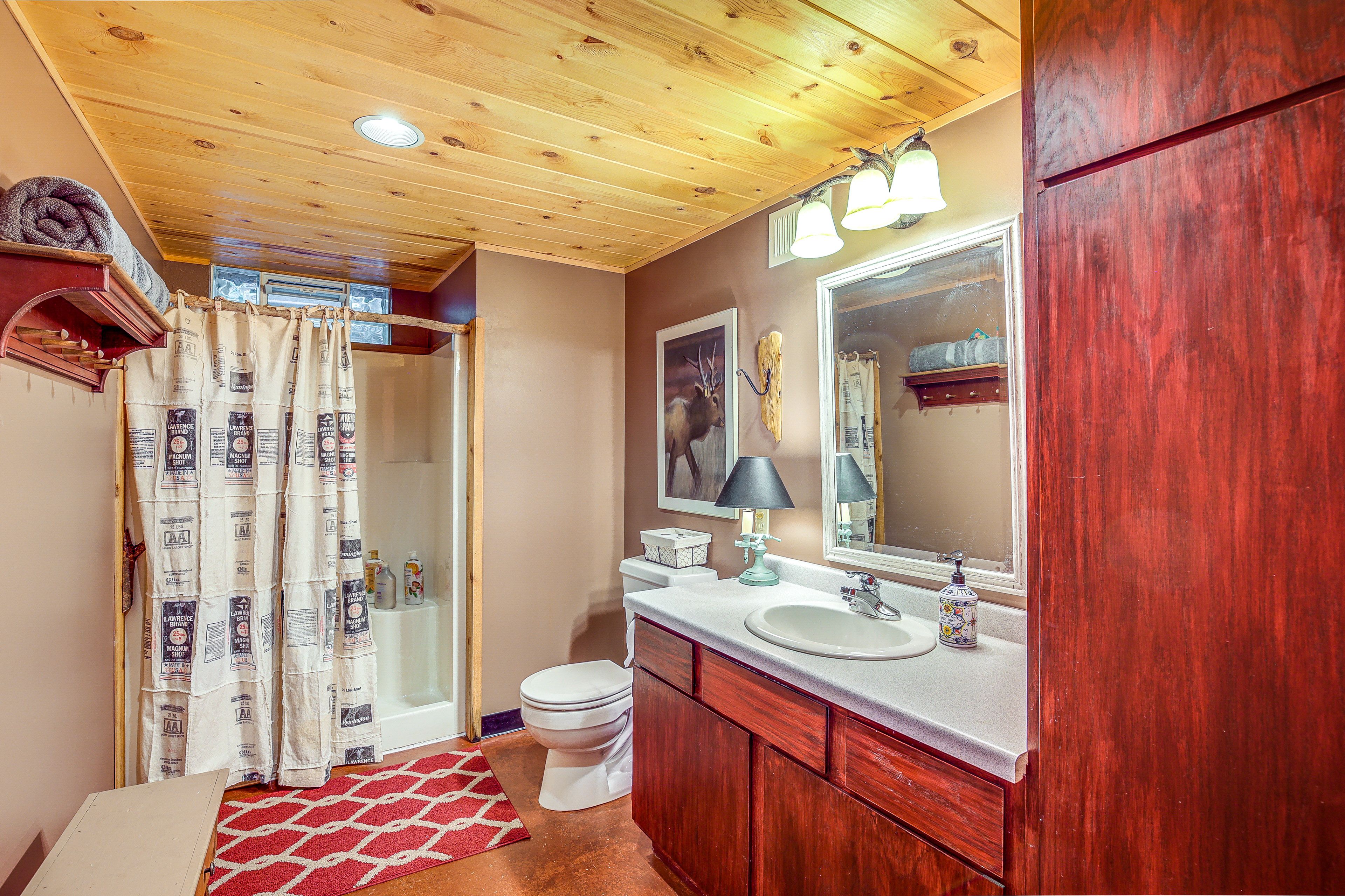 Full Bathroom