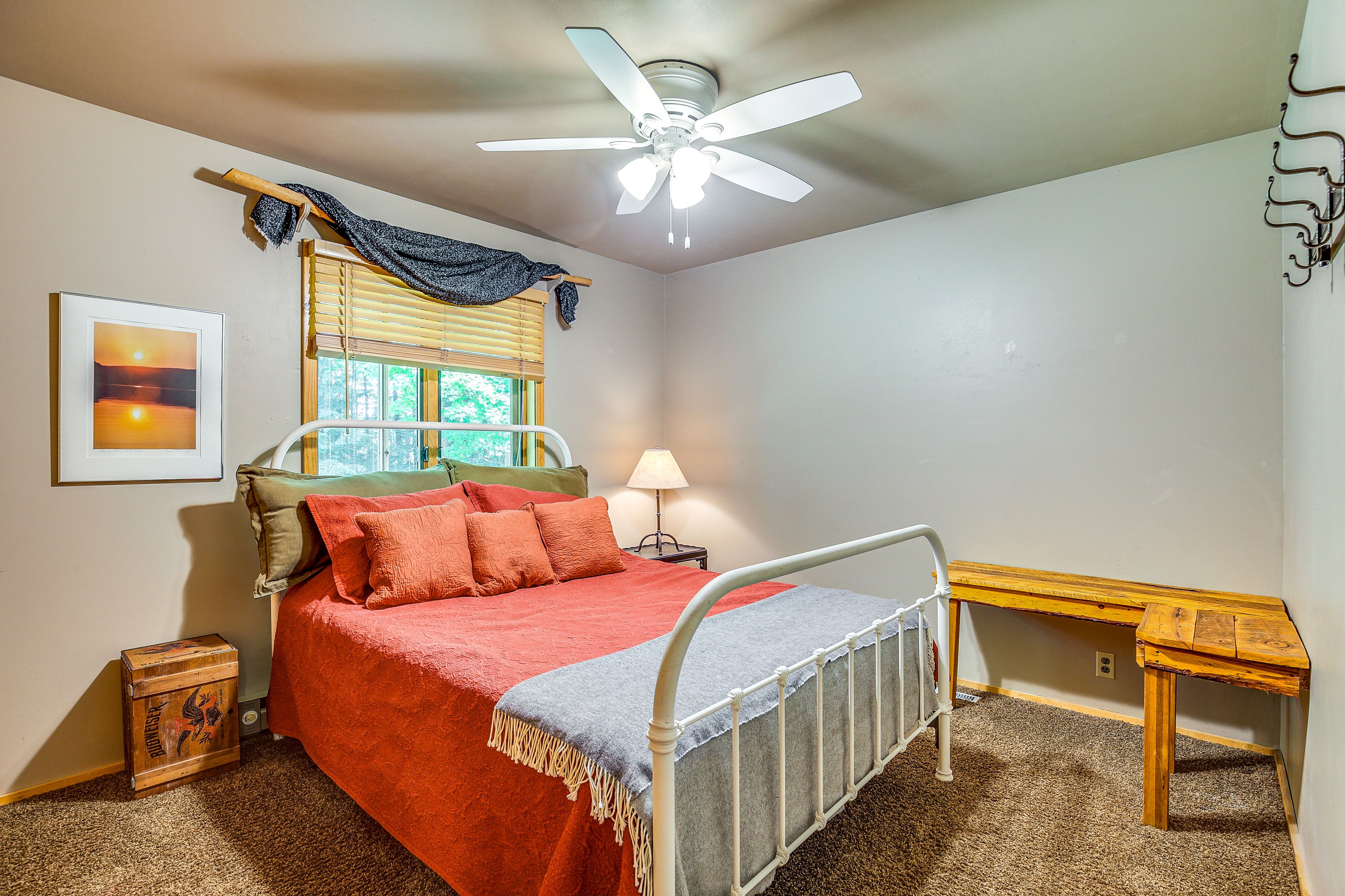Bedroom 1 | 1st Floor | Queen Bed | Linens Provided