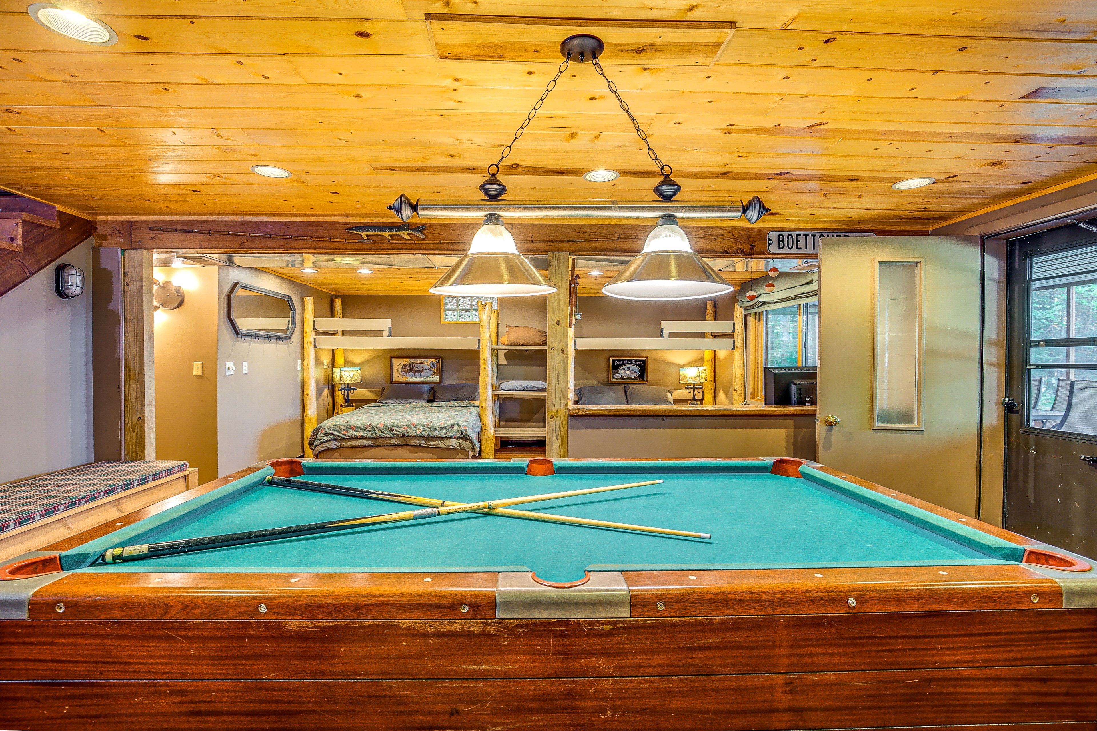 Bedroom 3 | Ground Floor | Pool Table | 2 Queen Beds