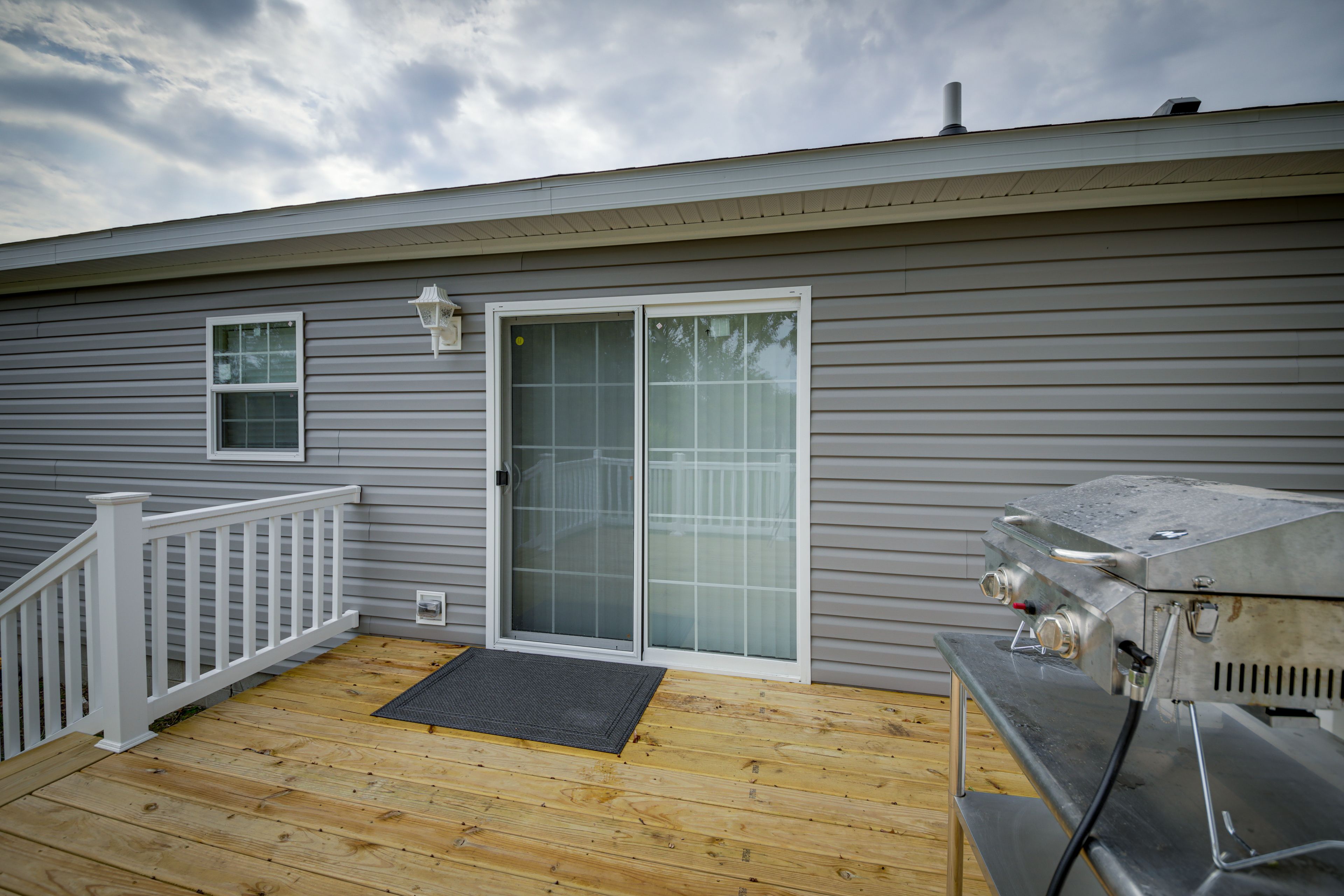 Home Exterior | Deck | Gas Grill