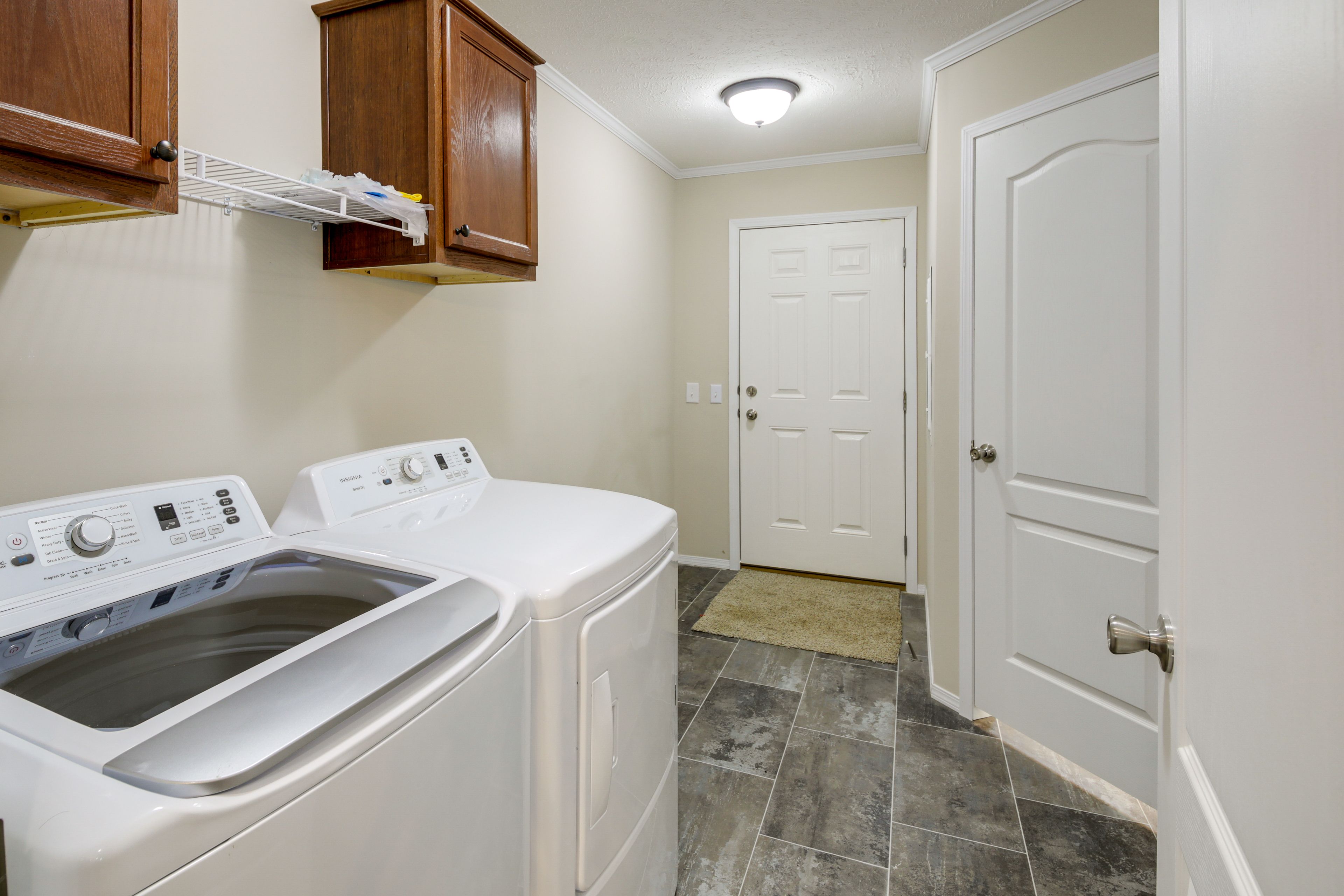 Washer & Dryer | Detergent Provided
