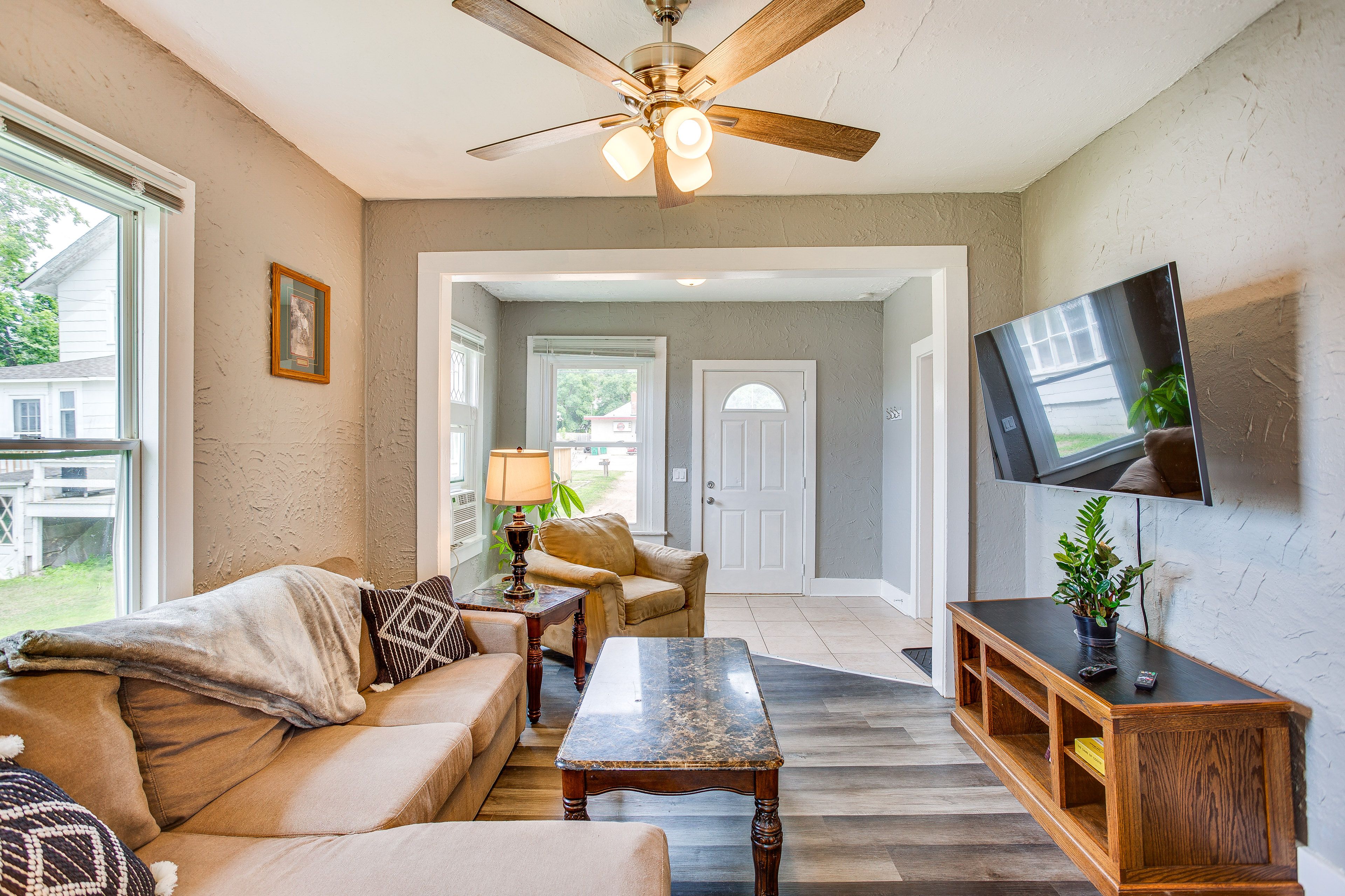 Living Room | Smart TV | Central Heating & Air Conditioning | Sleeper Sofa