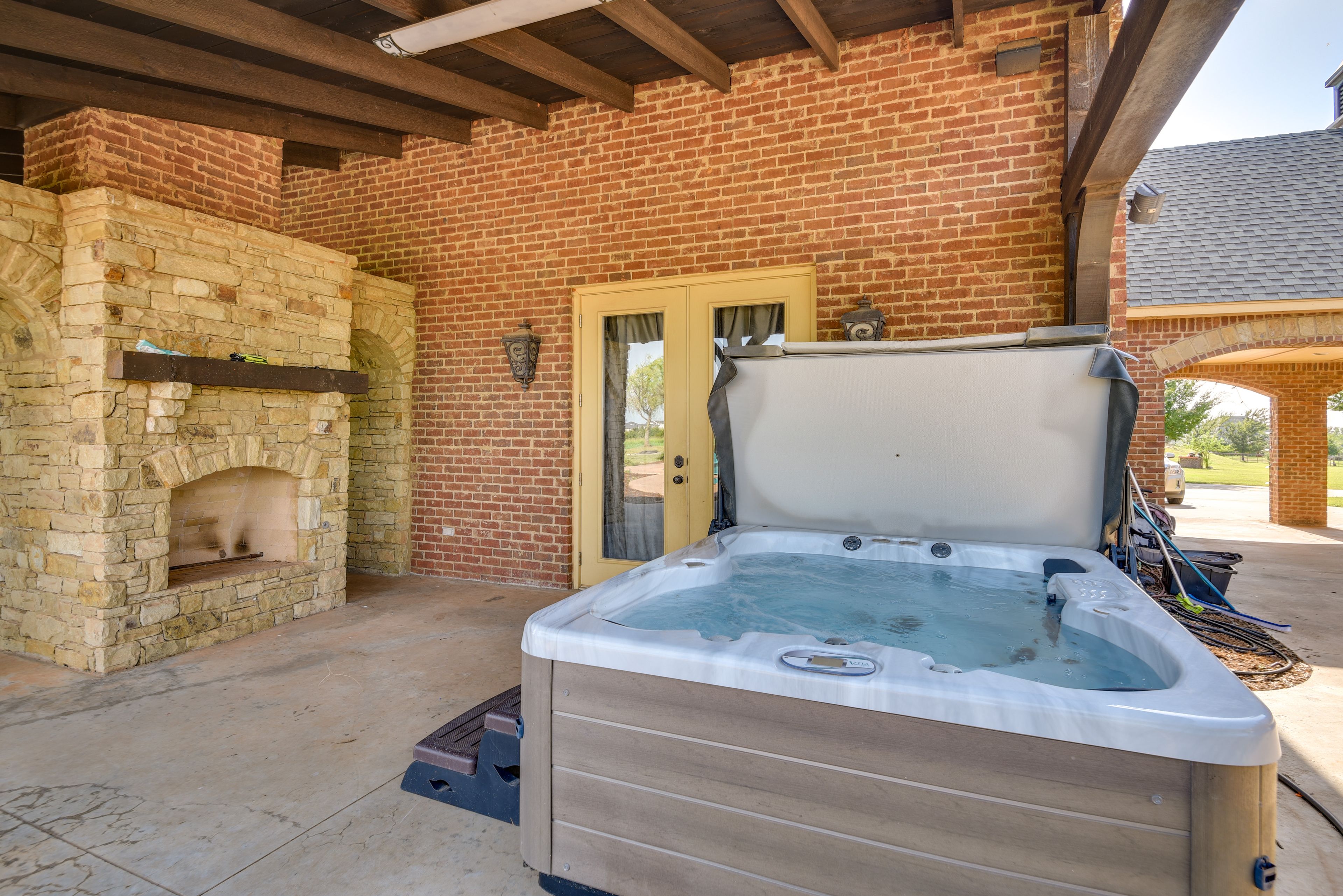 Patio | Hot Tub