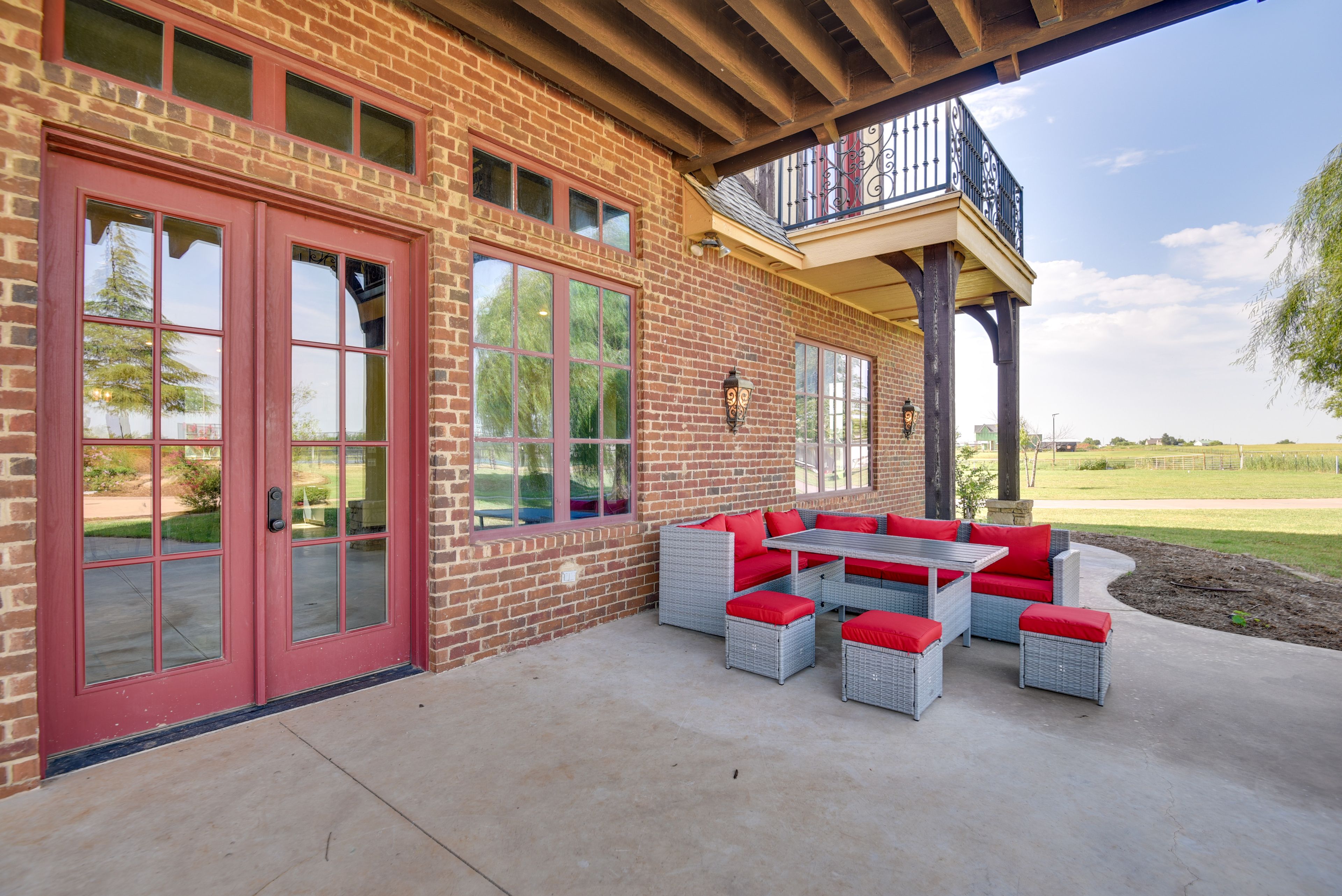 Patio | Outdoor Seating Area