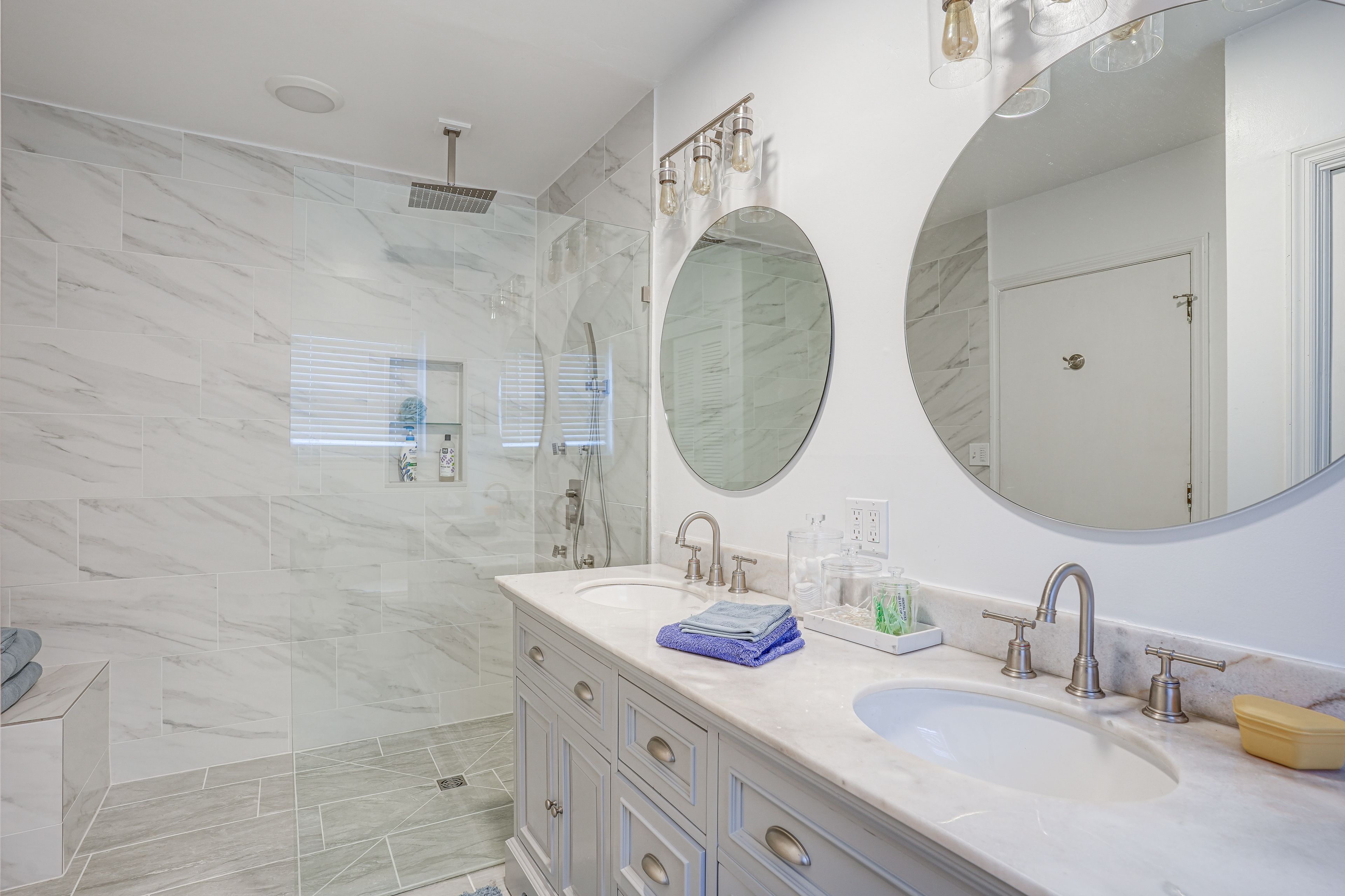 En-Suite Bathroom | Complimentary Toiletries