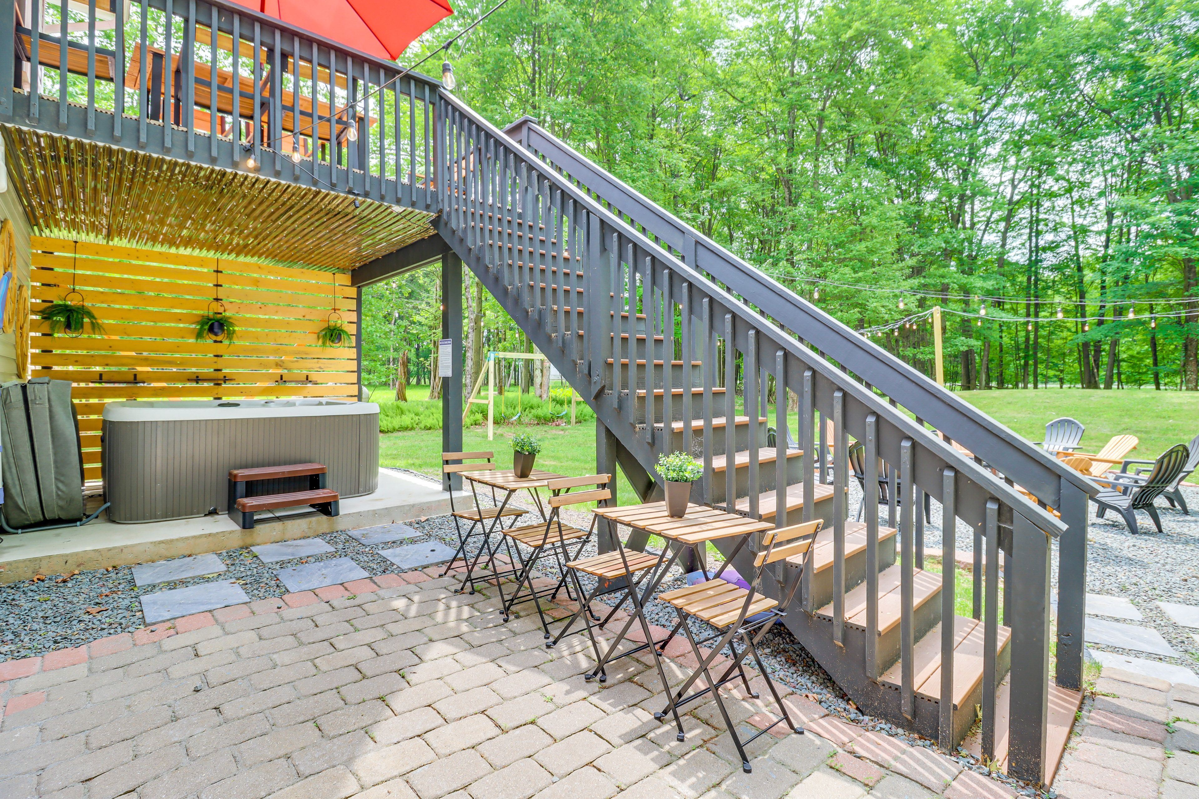Patio | Outdoor Dining Areas
