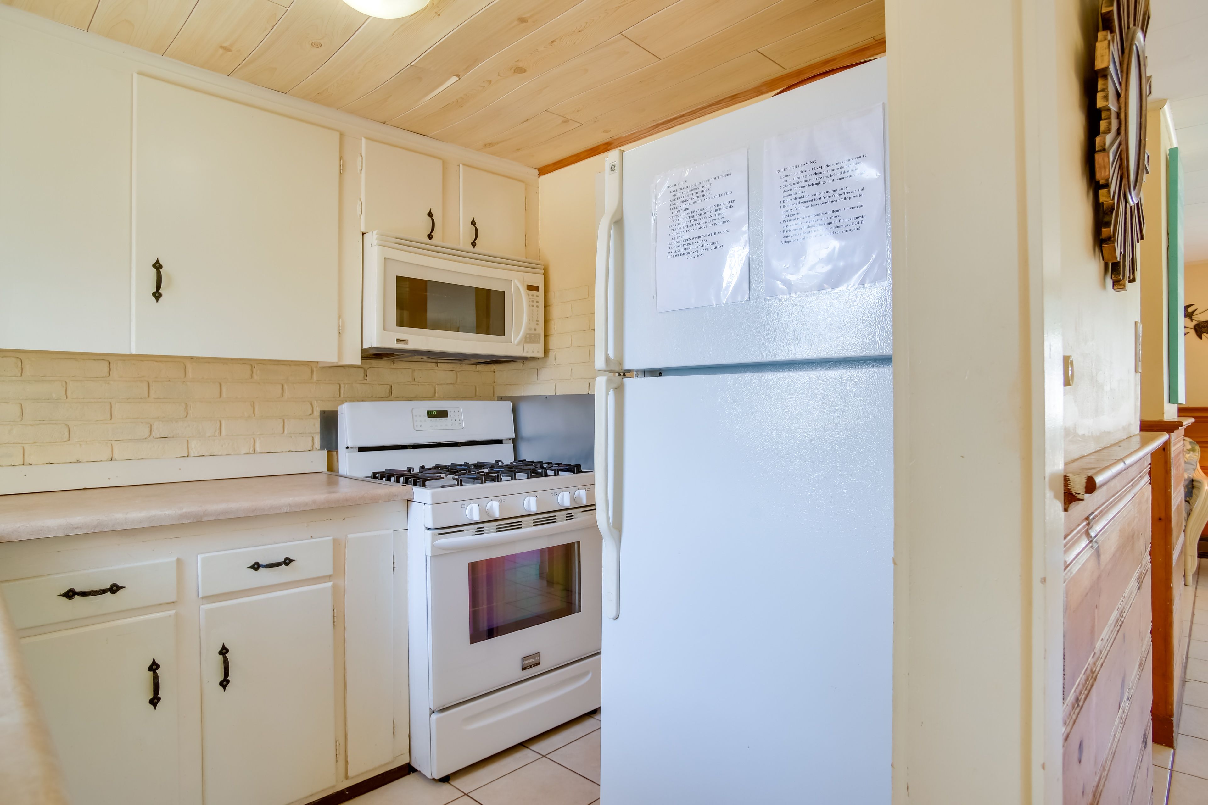Kitchen | Cooking Basics Supplied