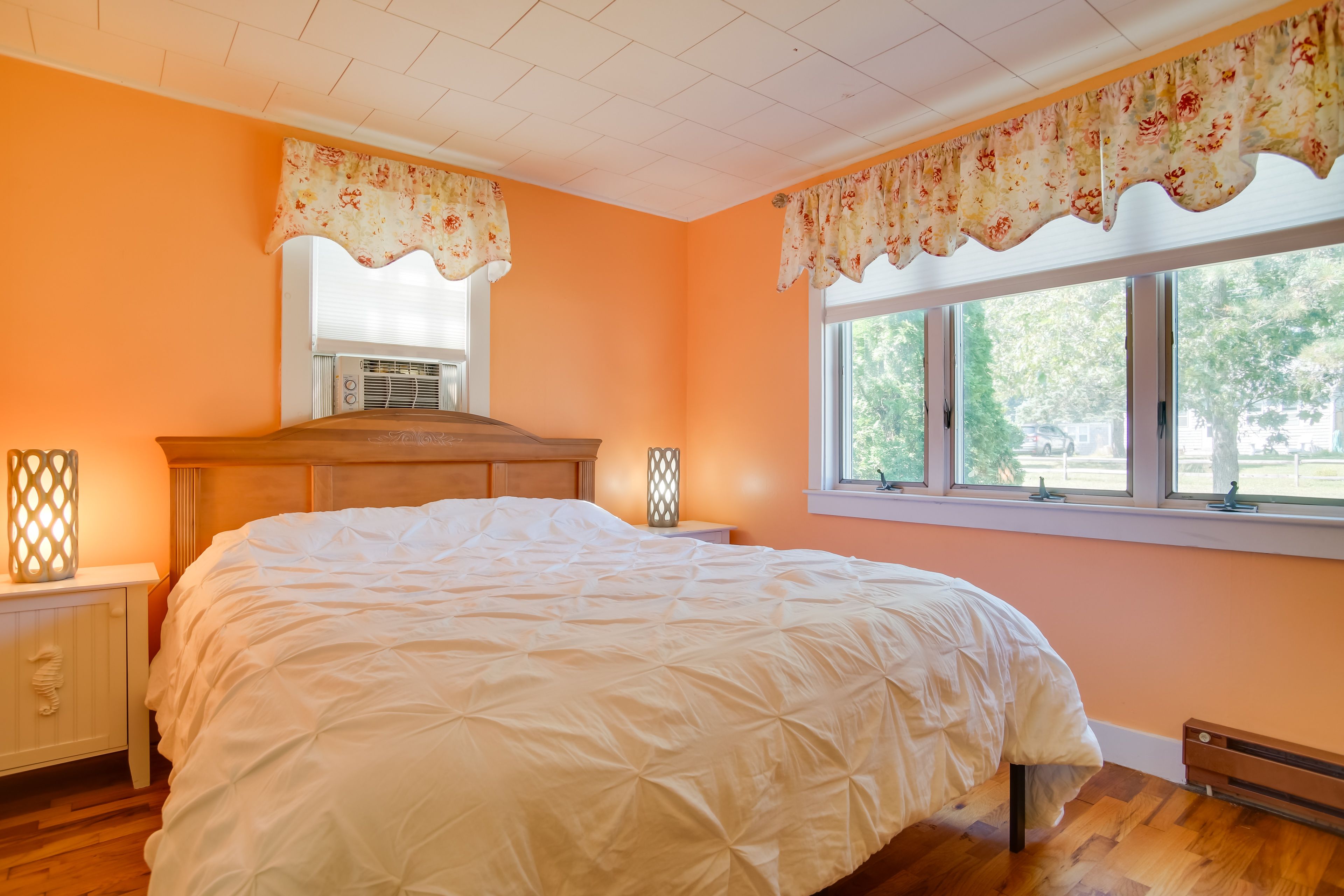 Bedroom 2 | Queen Bed