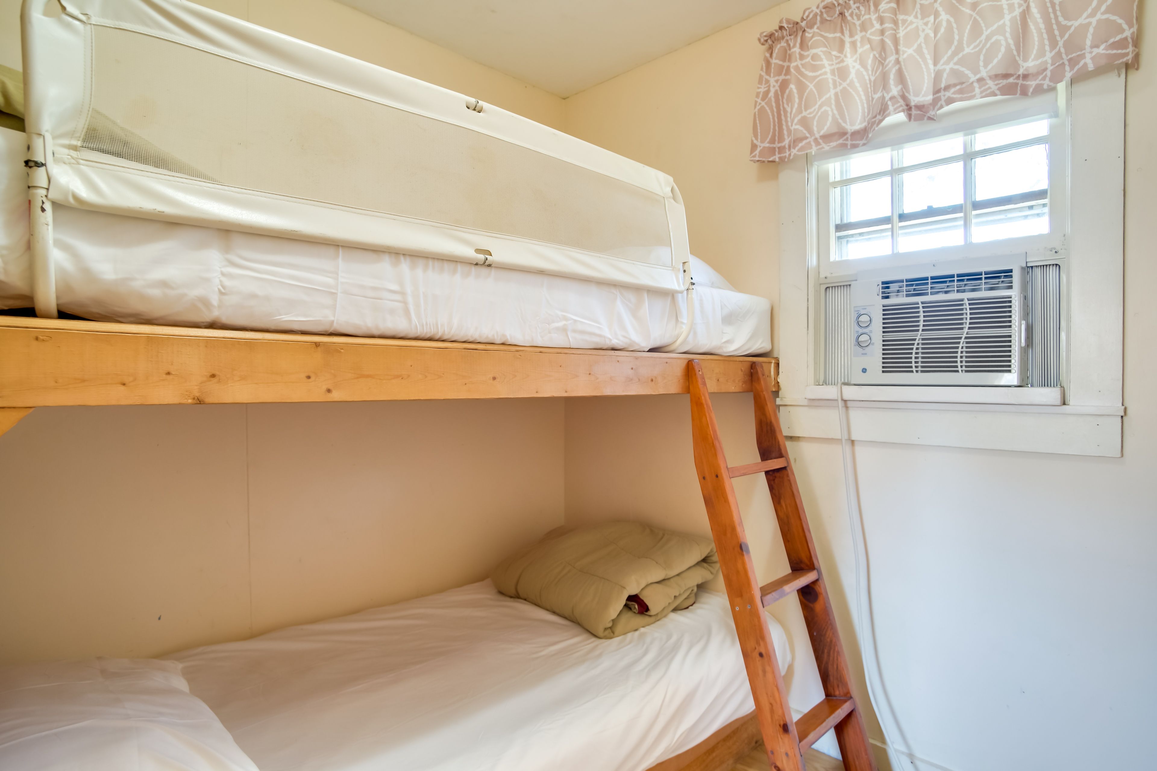 Bedroom 3 | Twin Bunk Bed